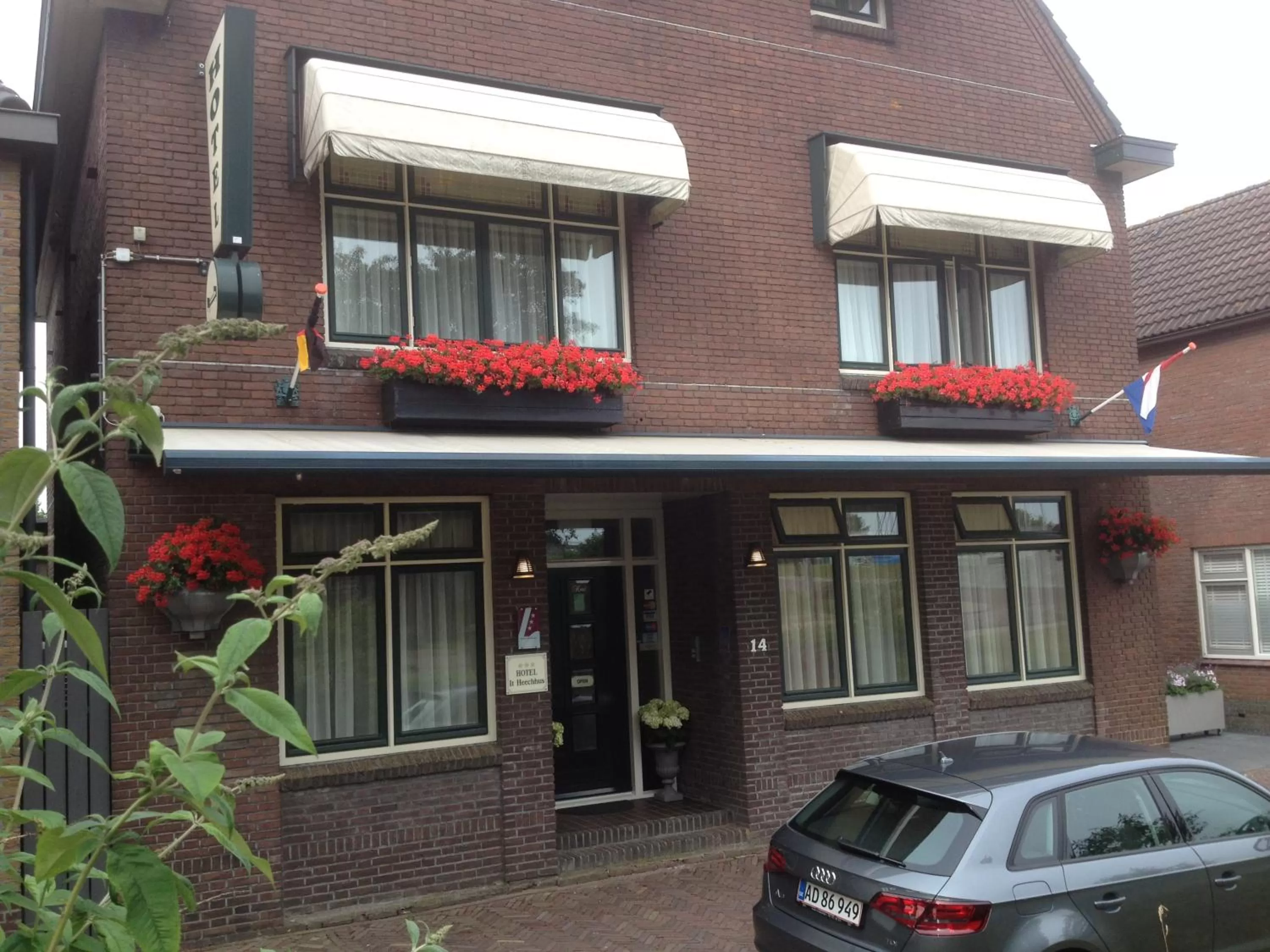 Facade/entrance, Property Building in Hotel Lemmer