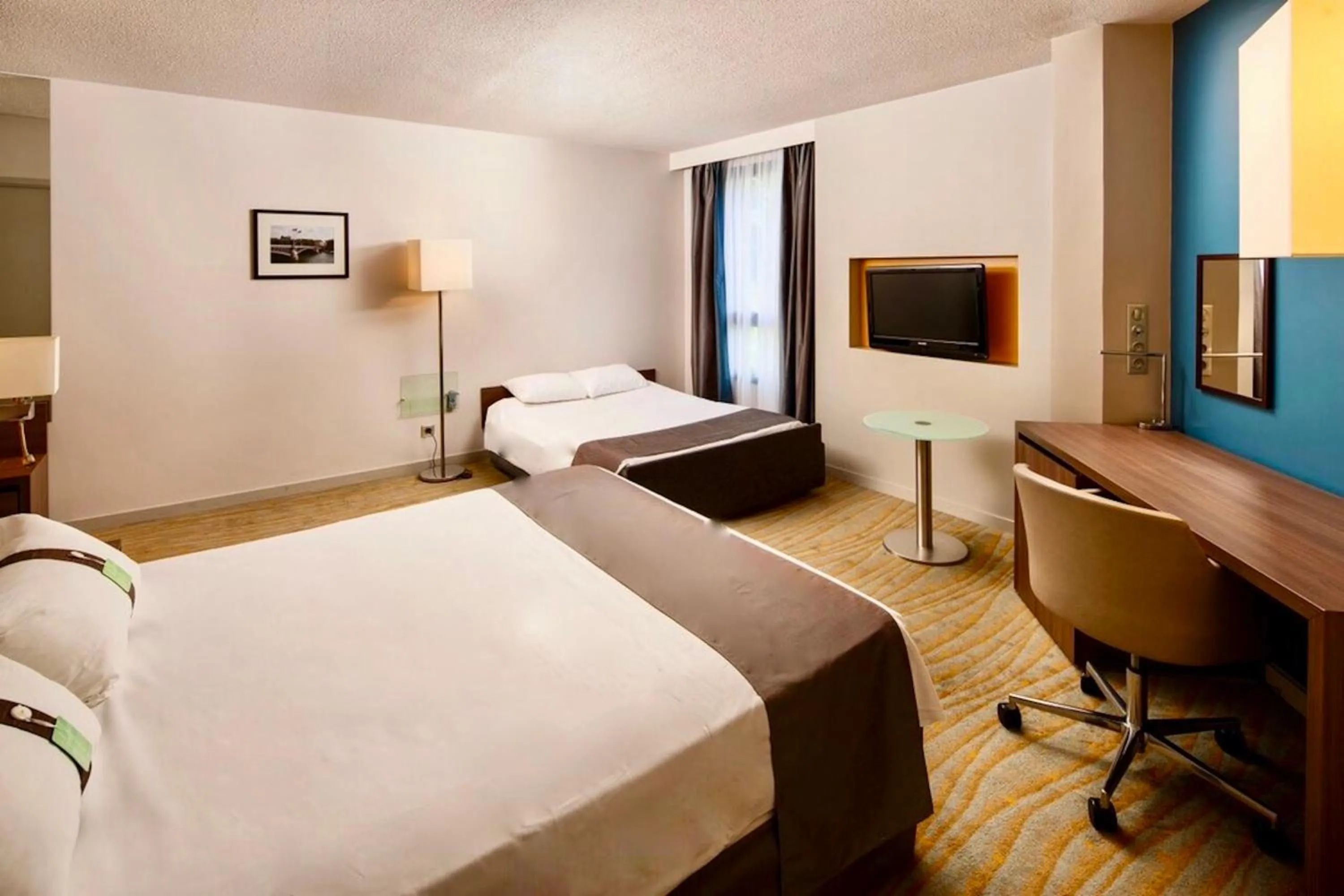 Photo of the whole room, Bed in Holiday Inn Lyon Vaise by IHG