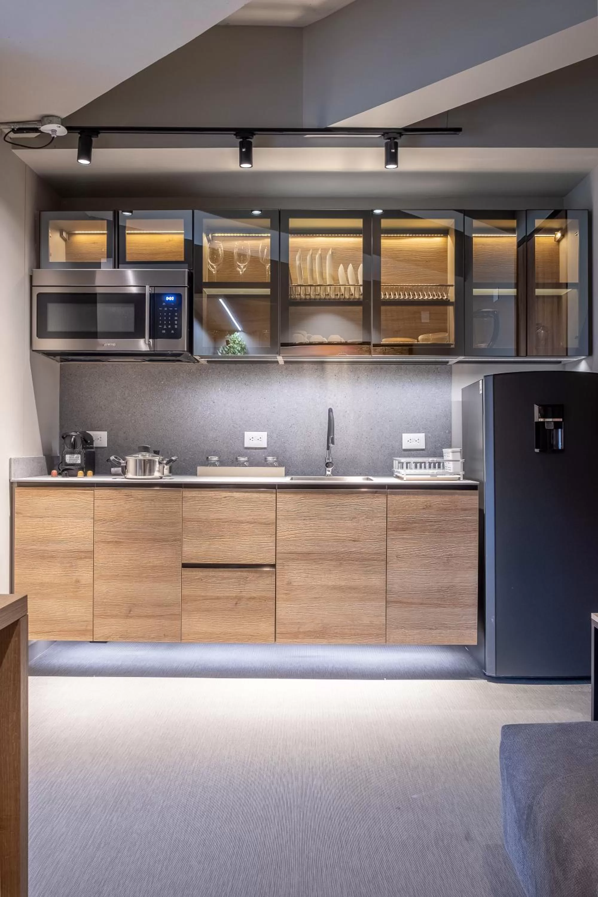 kitchen, Kitchen/Kitchenette in ICON 100 Luxury Apartasuites