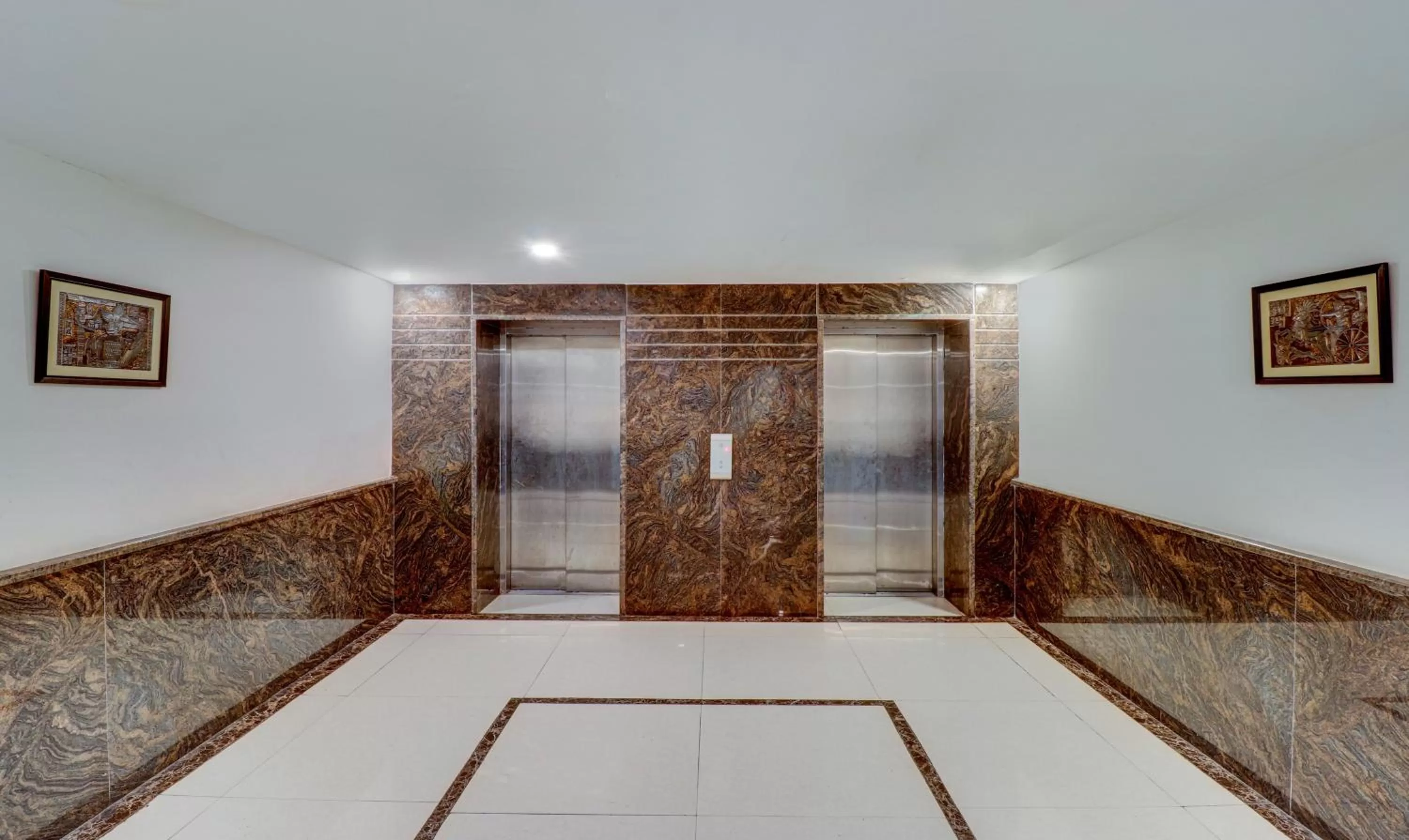 elevator in Treebo Tryst Pearl Avenue Ring Road