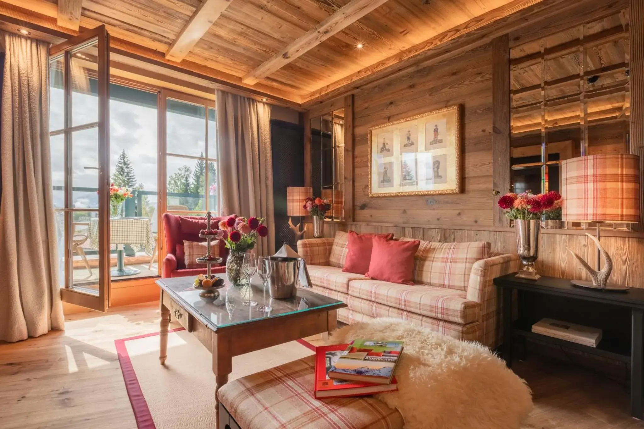 Living room, Seating Area in Astoria Resort