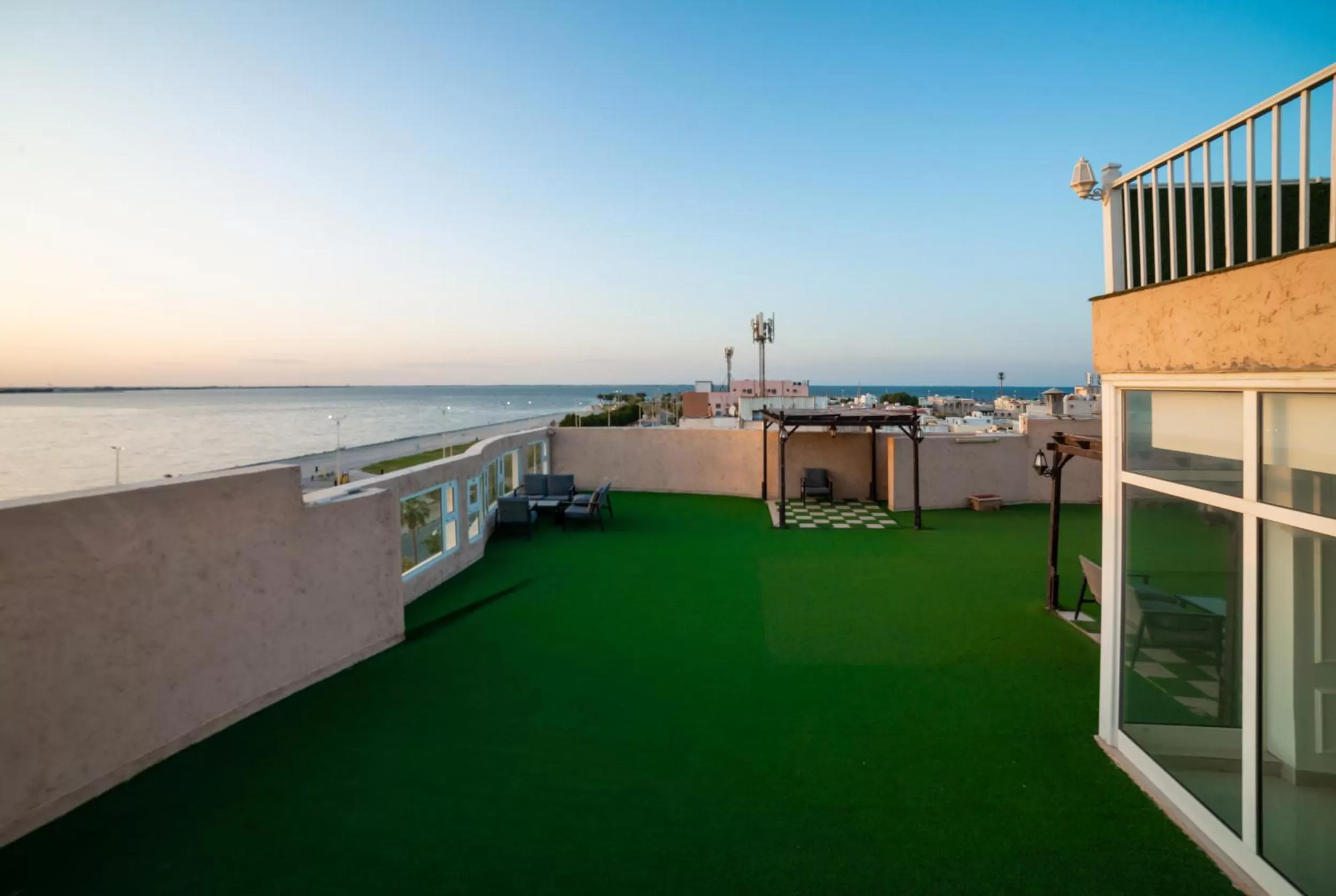 Golden Garden Al Corniche