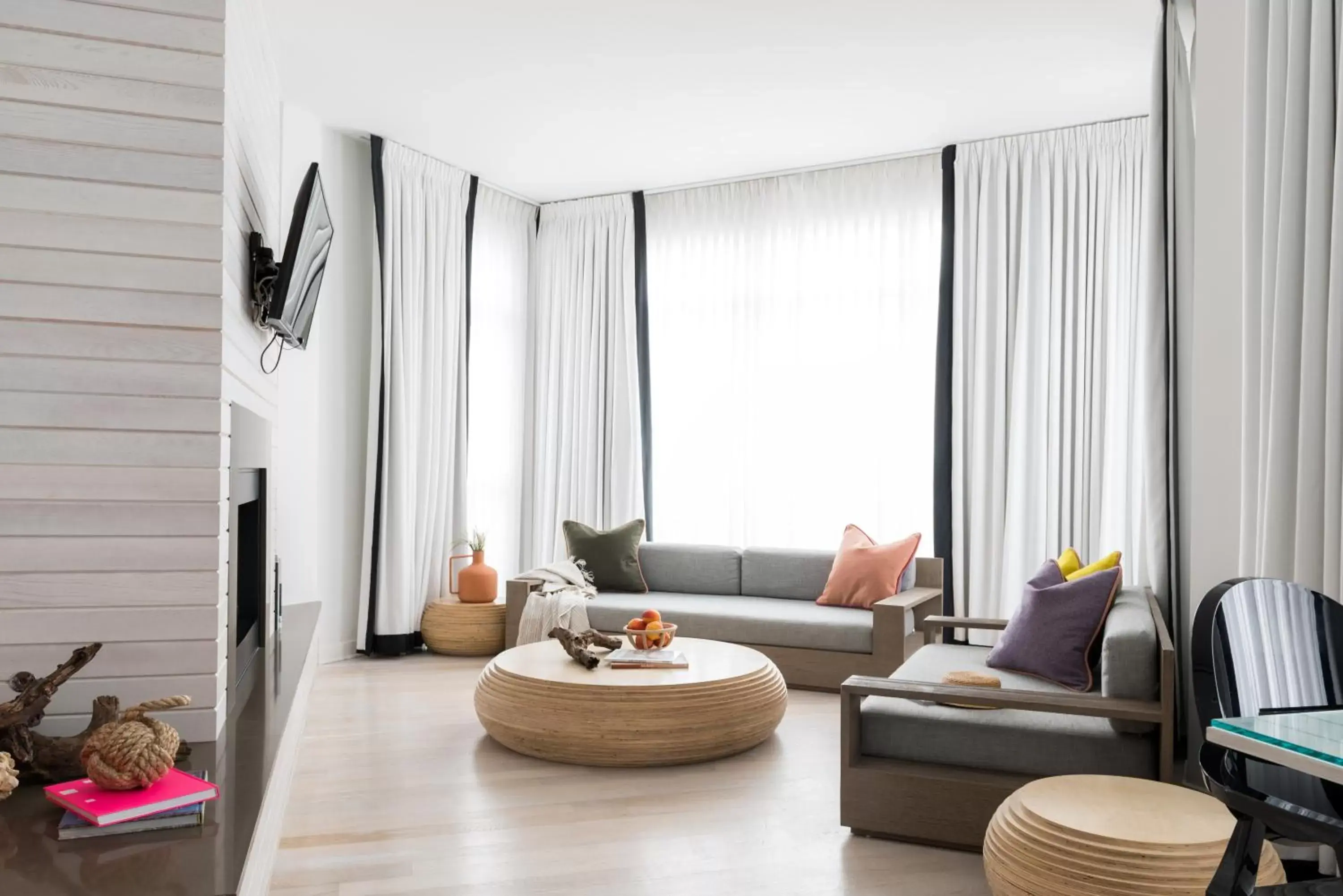 Living room, Seating Area in Bungalow Hotel