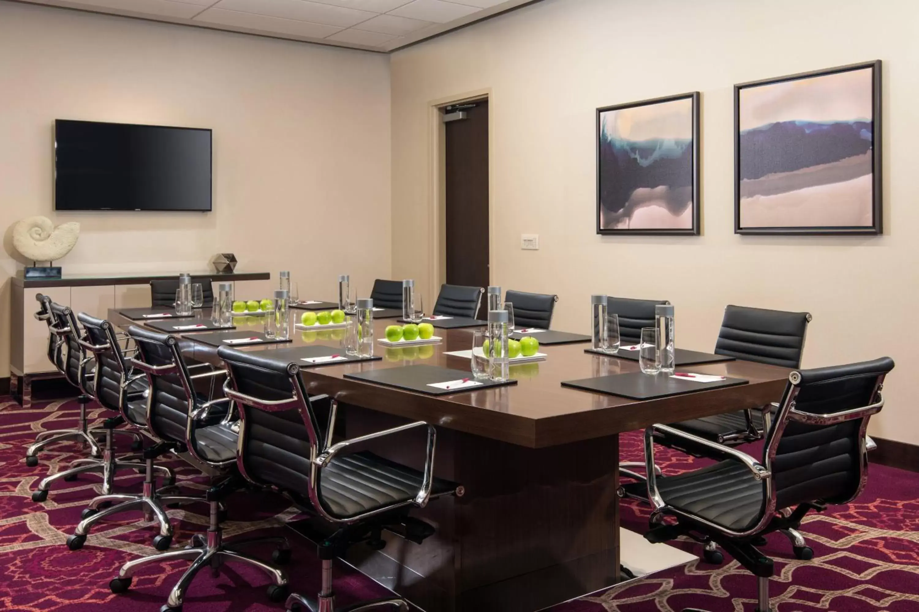 Meeting/conference room in Courtyard by Marriott Los Angeles L.A. LIVE