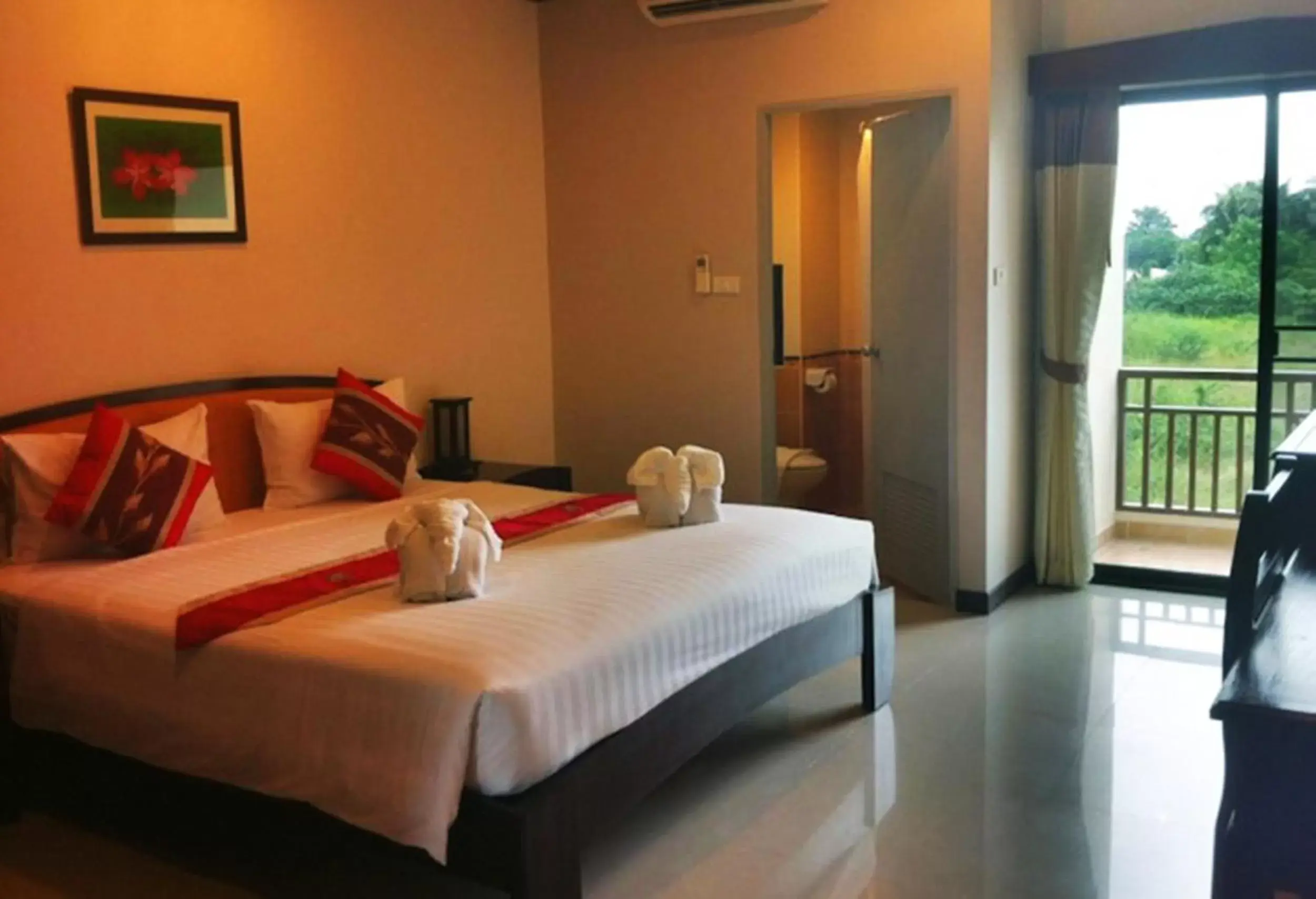 Bed in Narawan Hotel, Hua Hin Bed in Narawan Hotel, Hua Hin