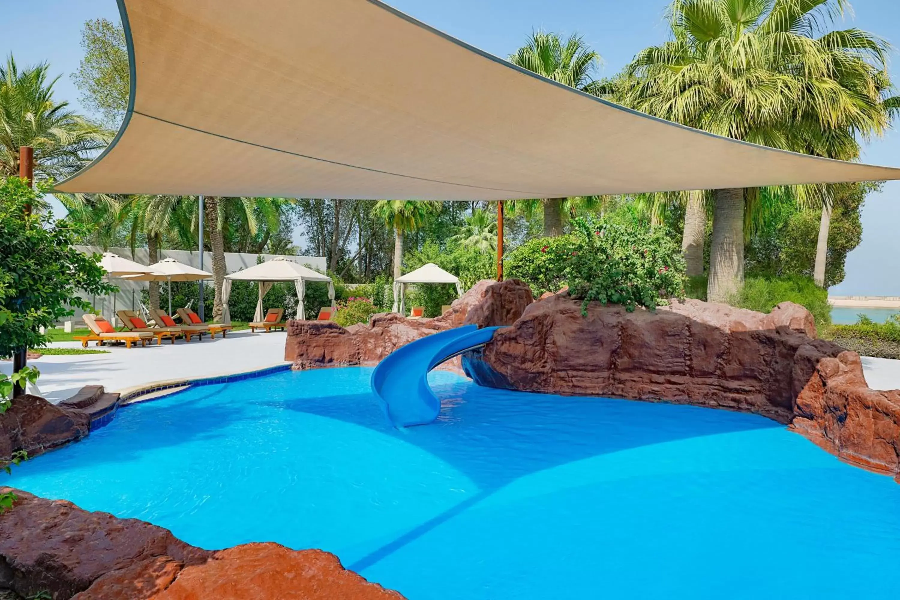 Swimming Pool in The Ritz-Carlton, Doha