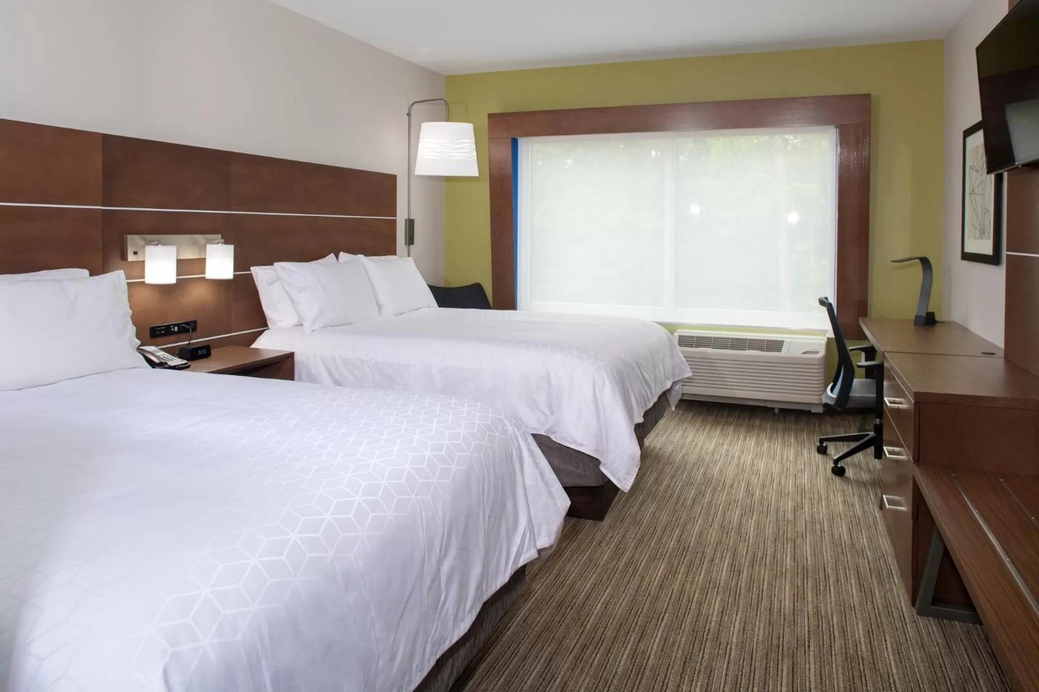 Photo of the whole room, Bed in Holiday Inn Express & Suites - King George - Dahlgren by IHG