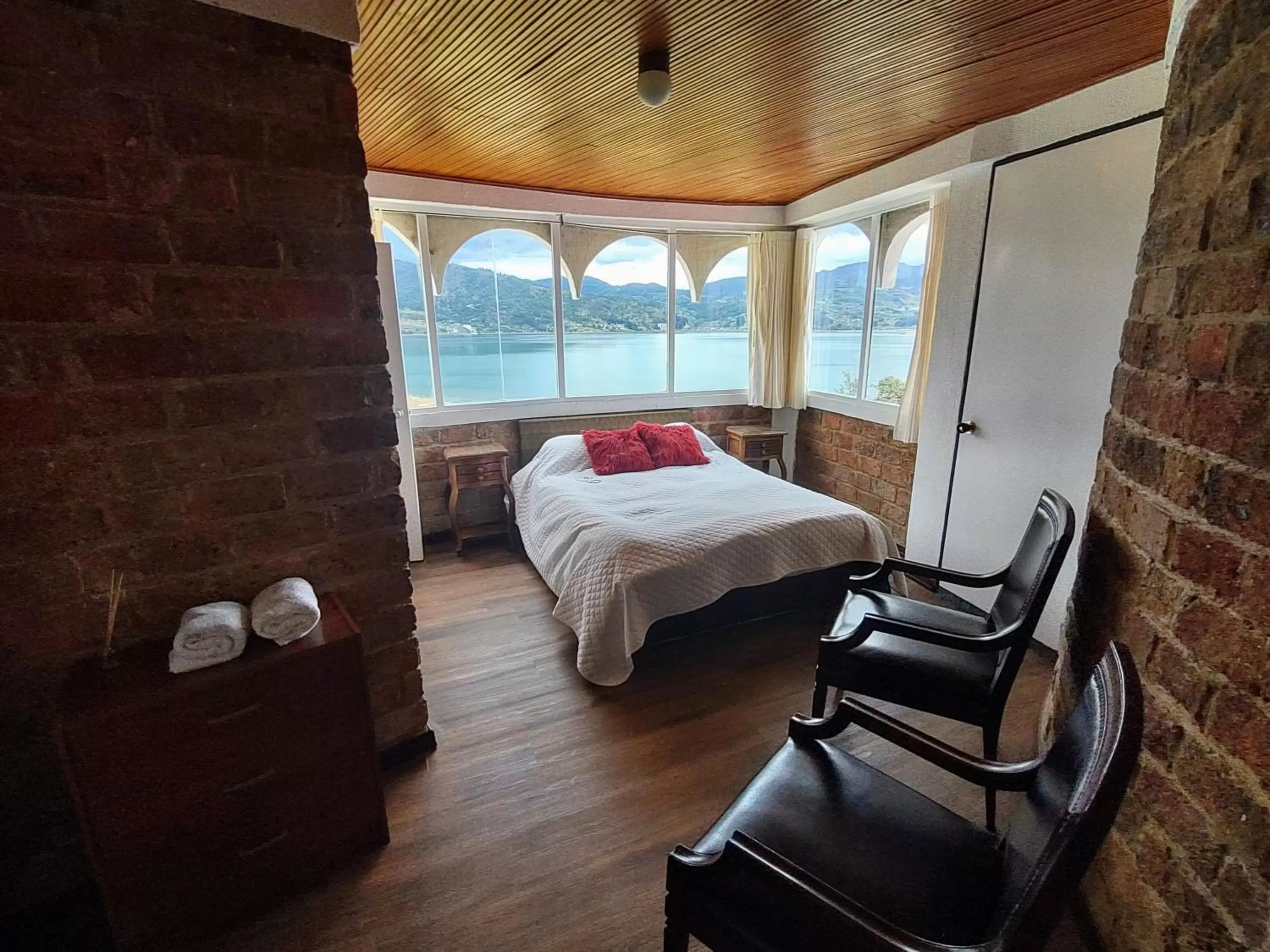 Bedroom, Bed in Refugio Génesis habitaciones Lago de Tota