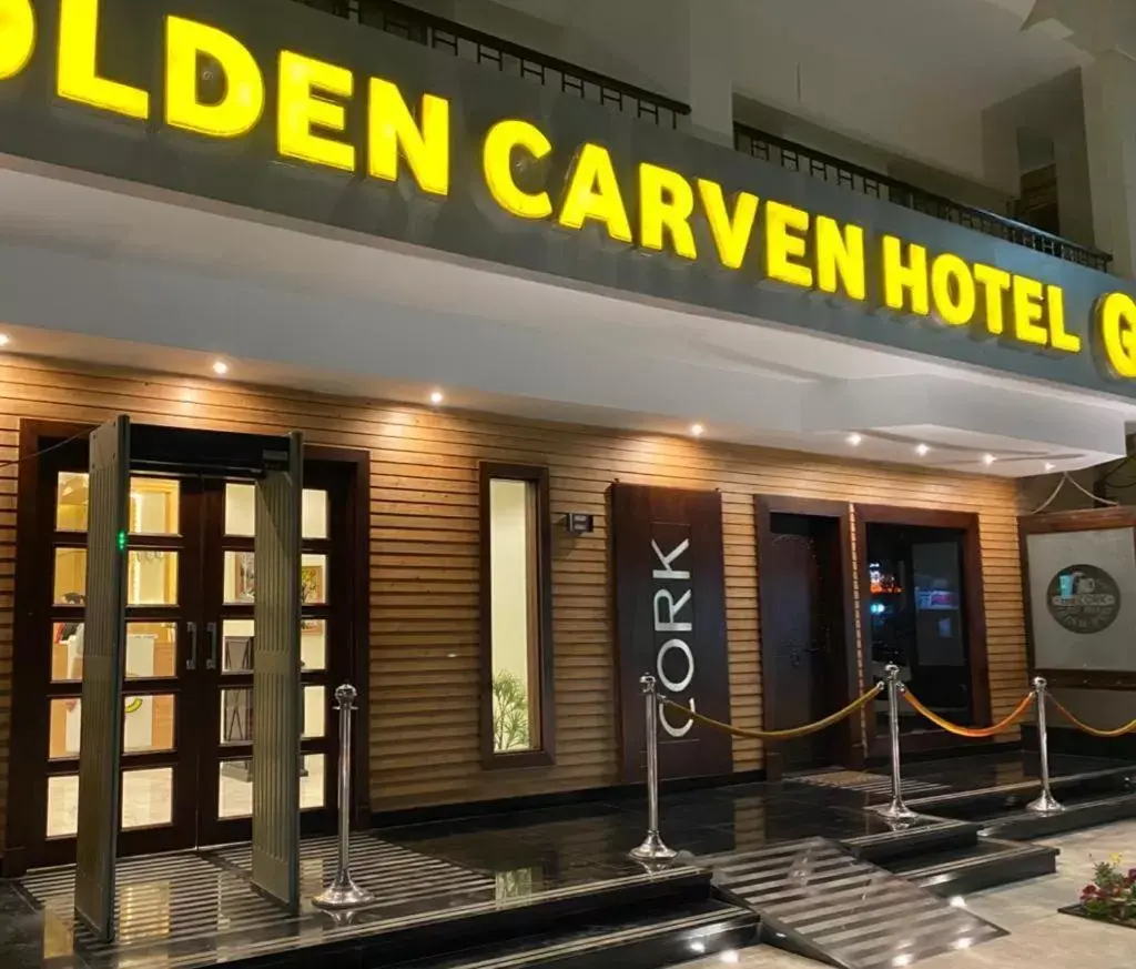 Facade/entrance in Golden Carven Hotel