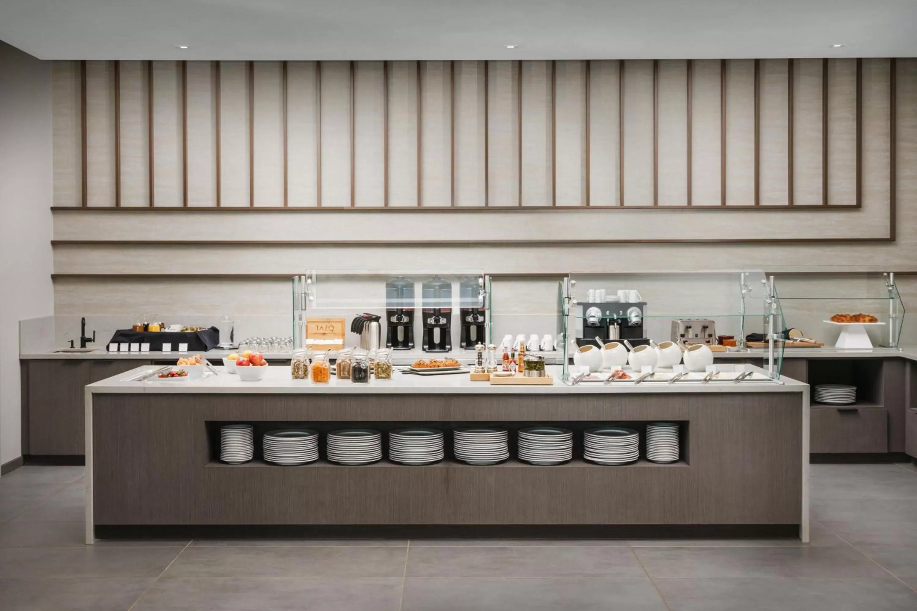 Kitchen or kitchenette in AC Hotel By Marriott Raleigh Downtown