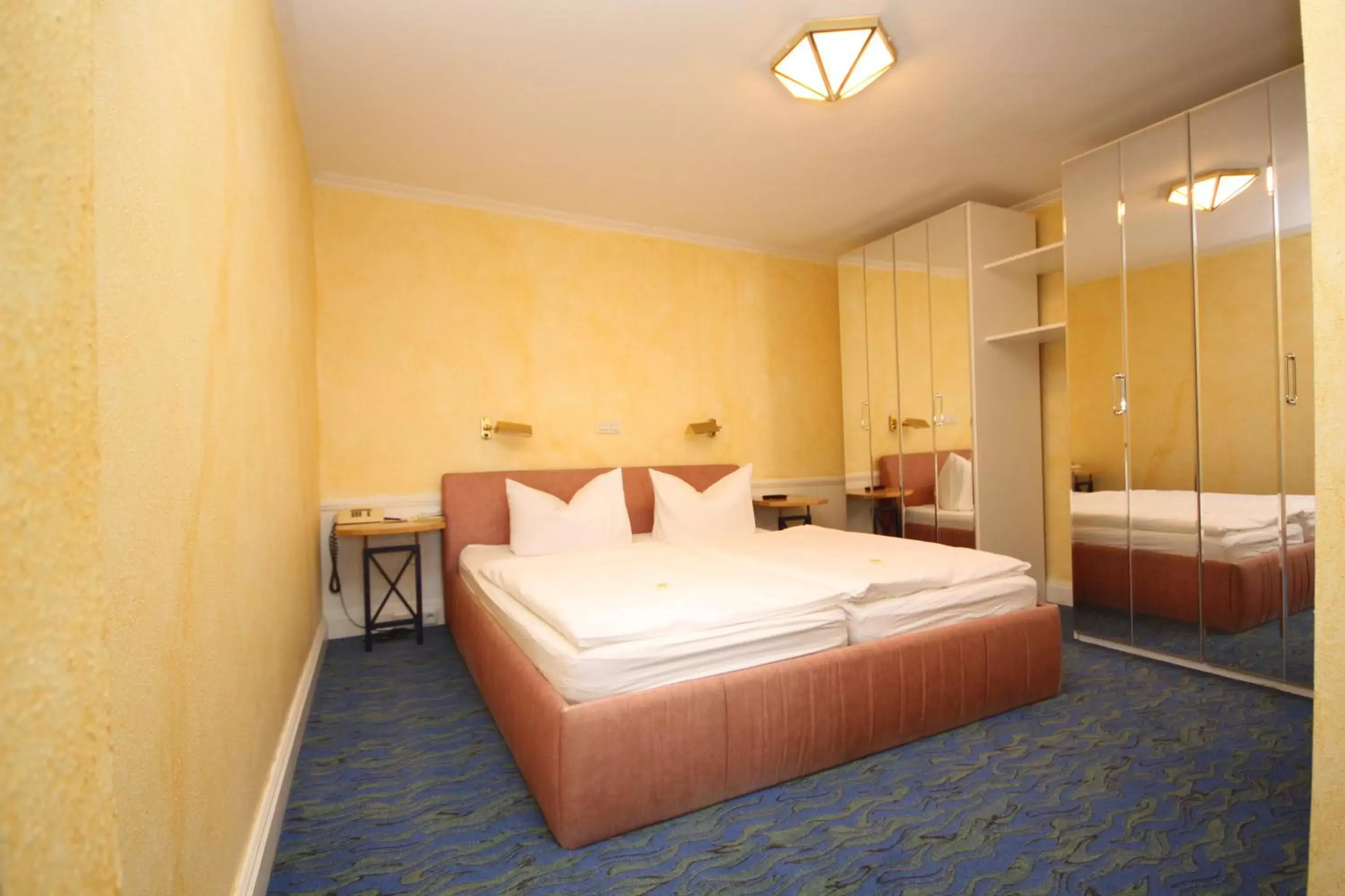 Bed in Hotel Residenz