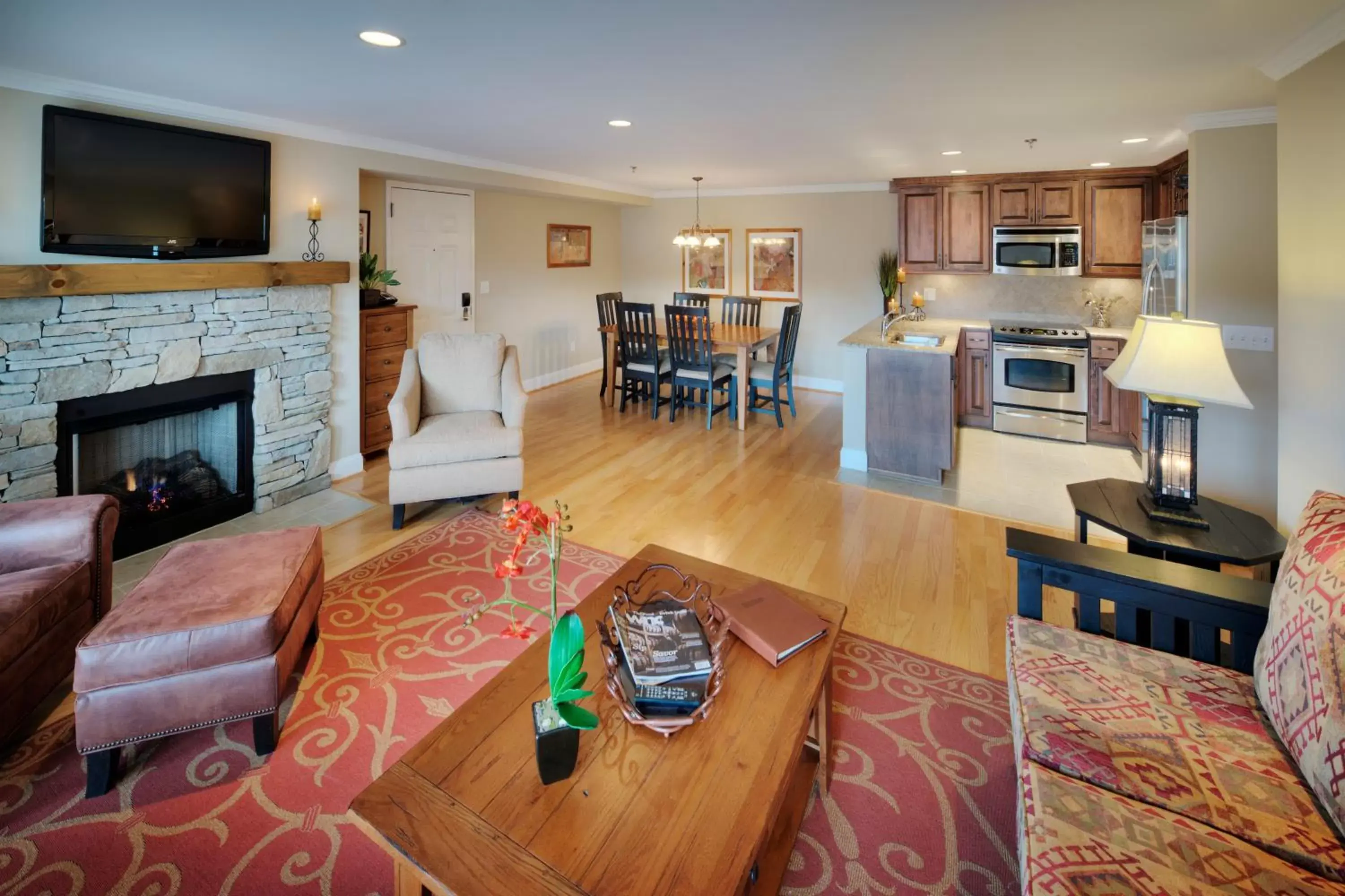 Living room, Seating Area in The Residences at Biltmore - Asheville