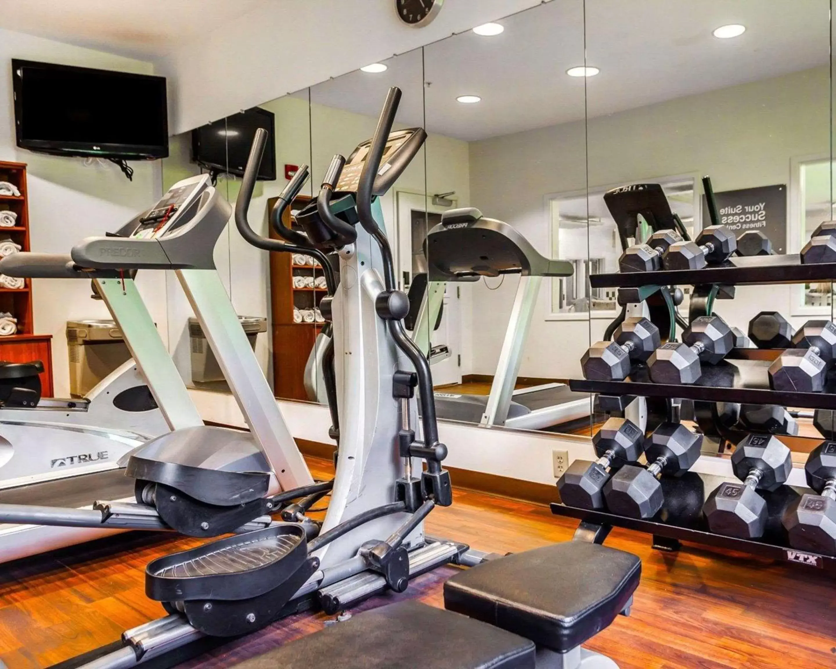 Fitness centre/facilities, Fitness Center/Facilities in Comfort Suites - Independence