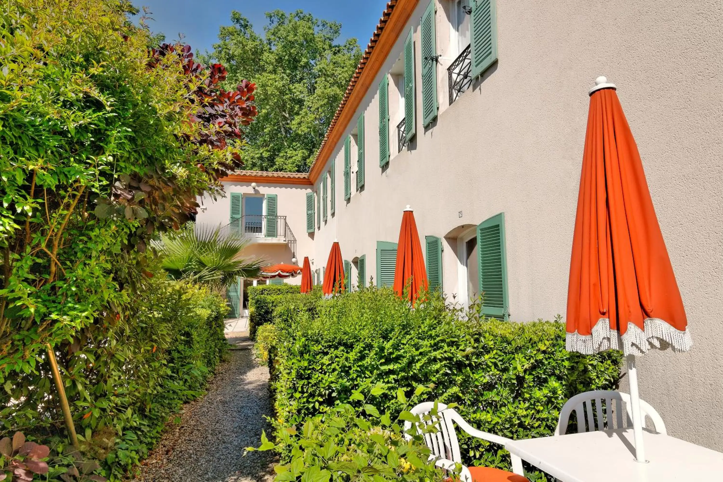 Facade/entrance, Property Building in Best Western L'Orangerie