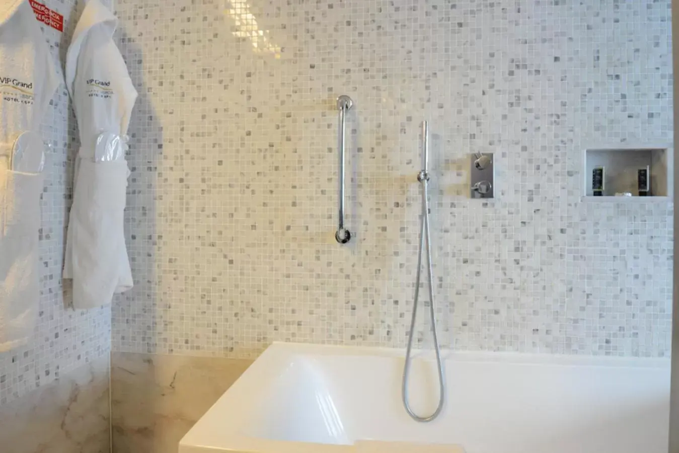 Toilet, Bathroom in VIP Grand Lisboa Hotel & Spa