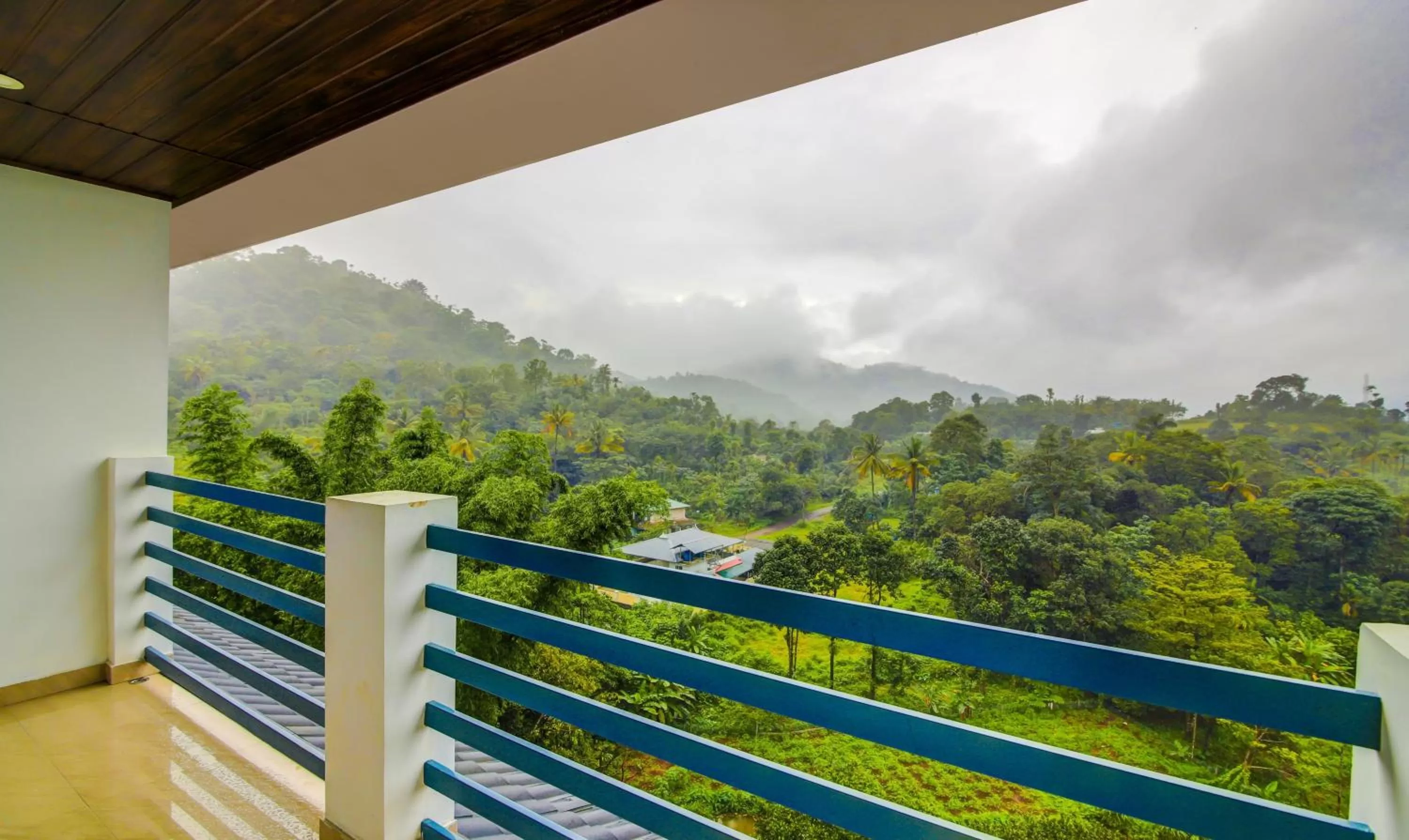 Balcony/Terrace in Misty Garden Resort and SPA