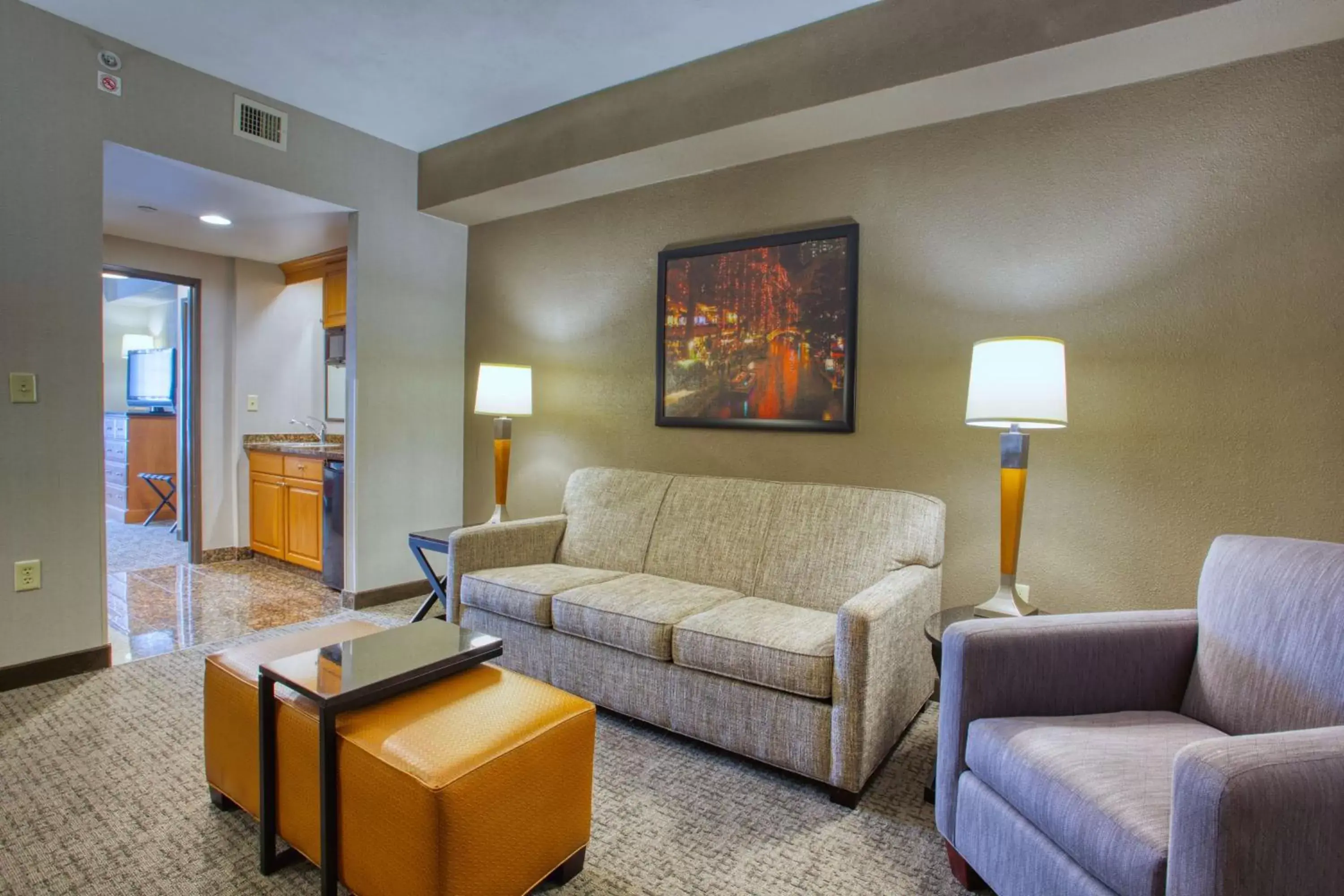 Photo of the whole room, Seating Area in Drury Inn & Suites San Antonio Near La Cantera