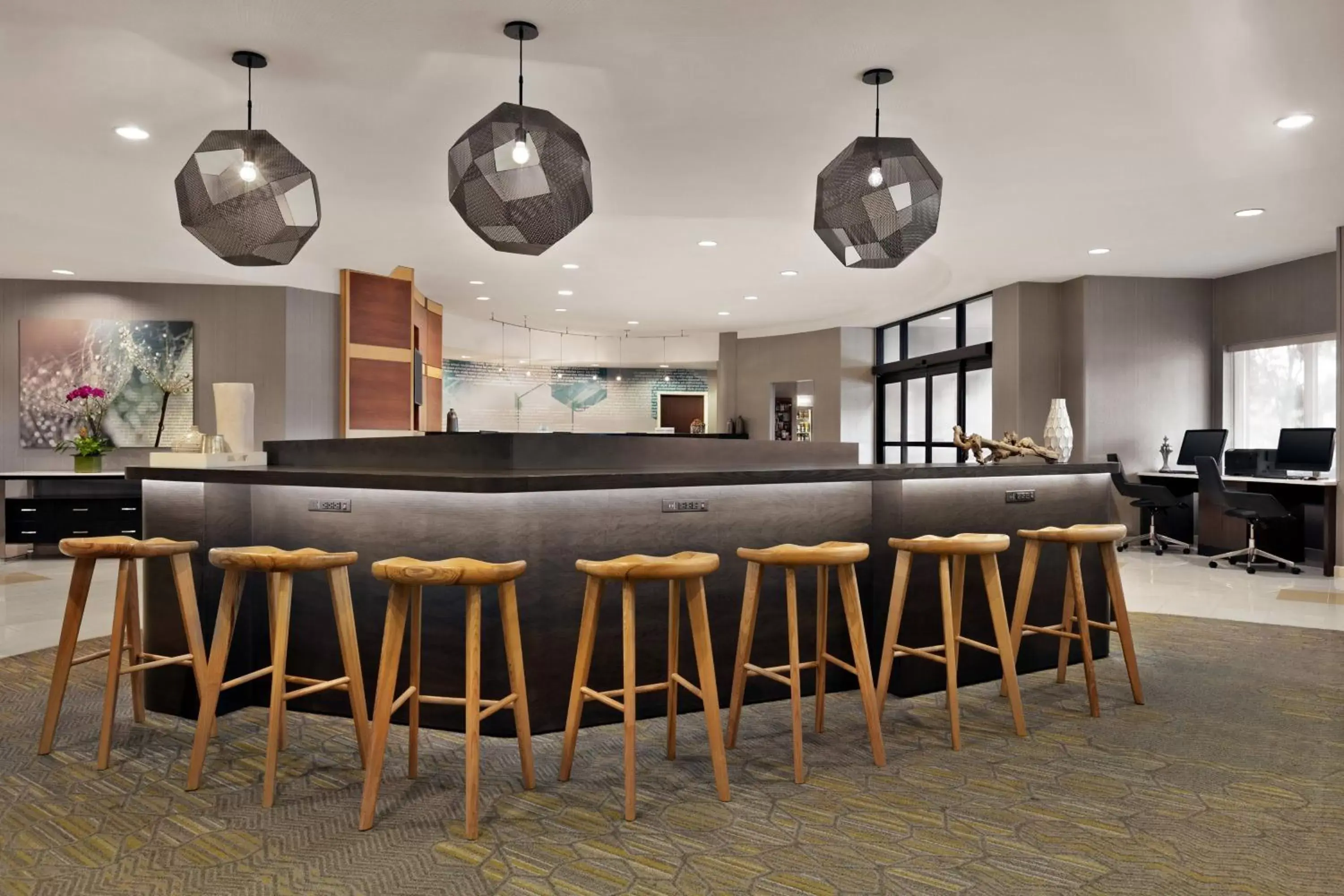 Lobby or reception, Lounge/Bar in SpringHill Suites Dulles Airport