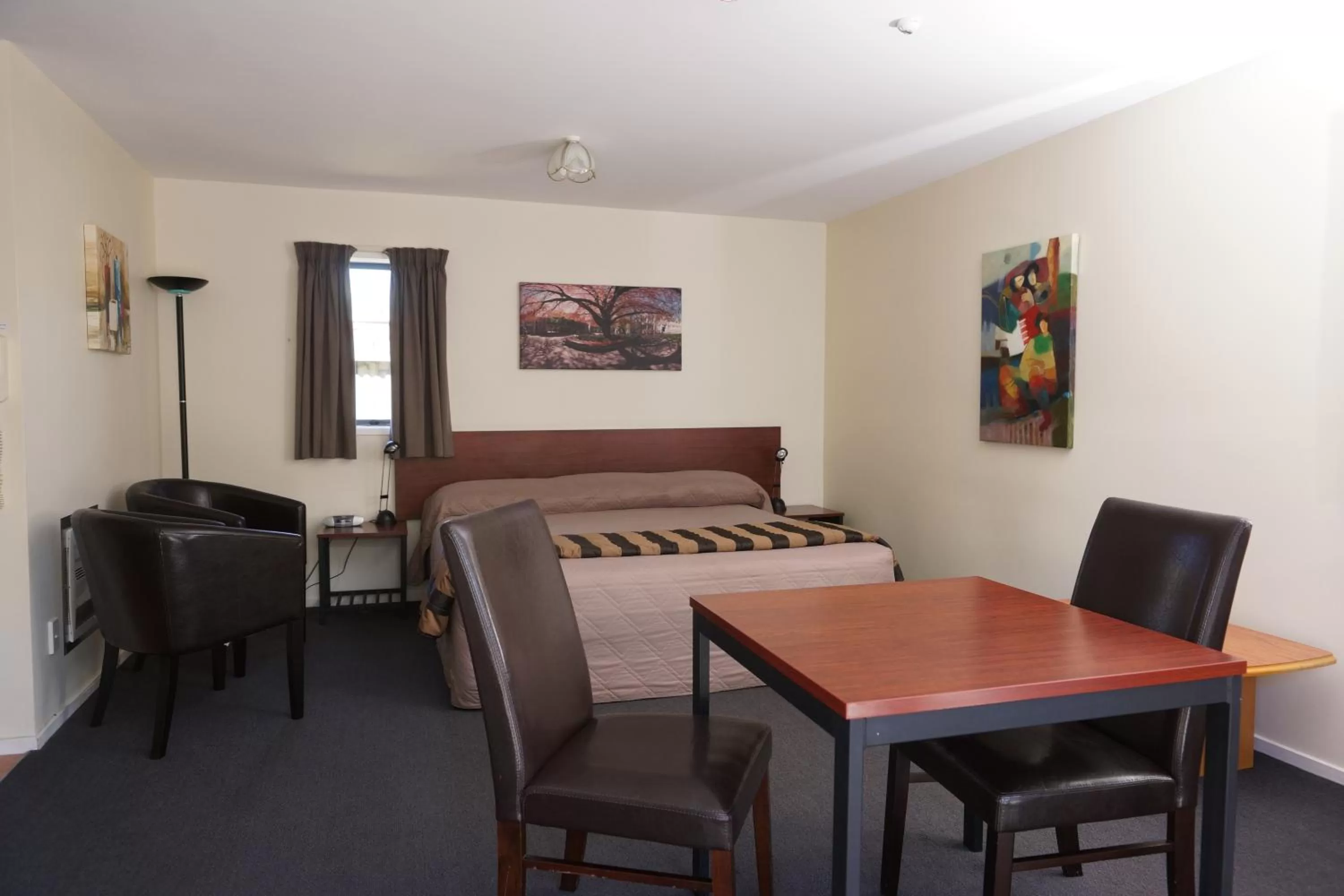 Day in Sherborne Motor Lodge