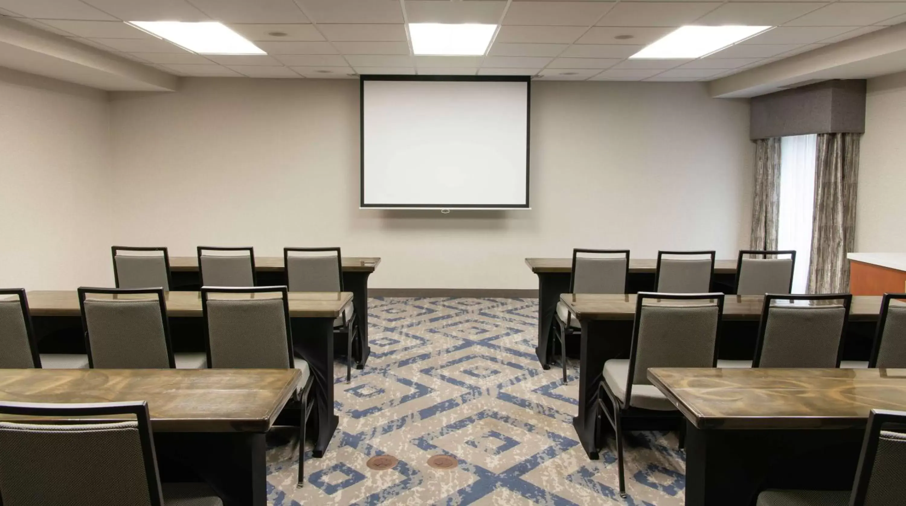 Meeting/conference room in Hampton Inn & Suites Rochester/Victor