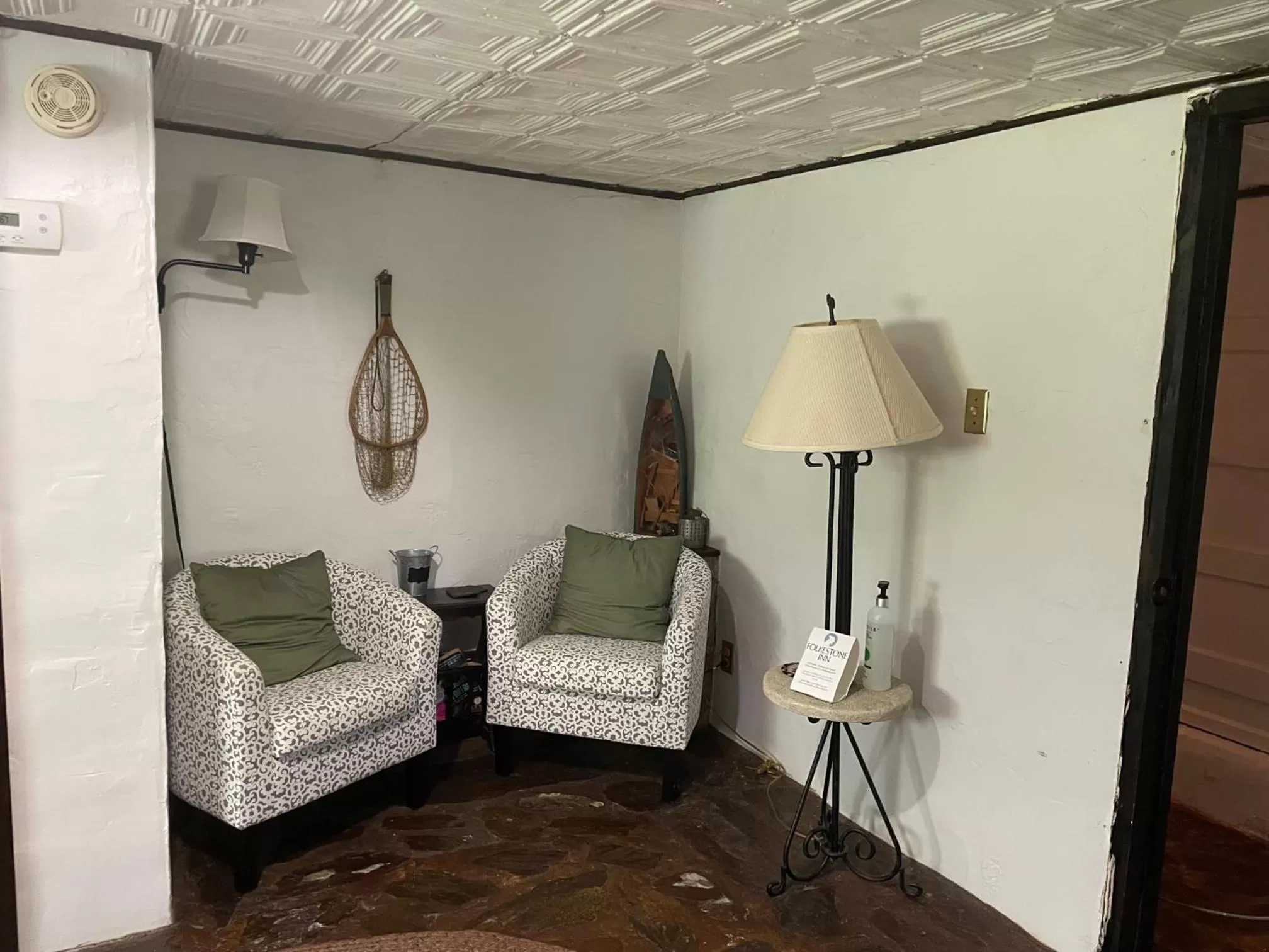 Seating Area in Folkestone Inn