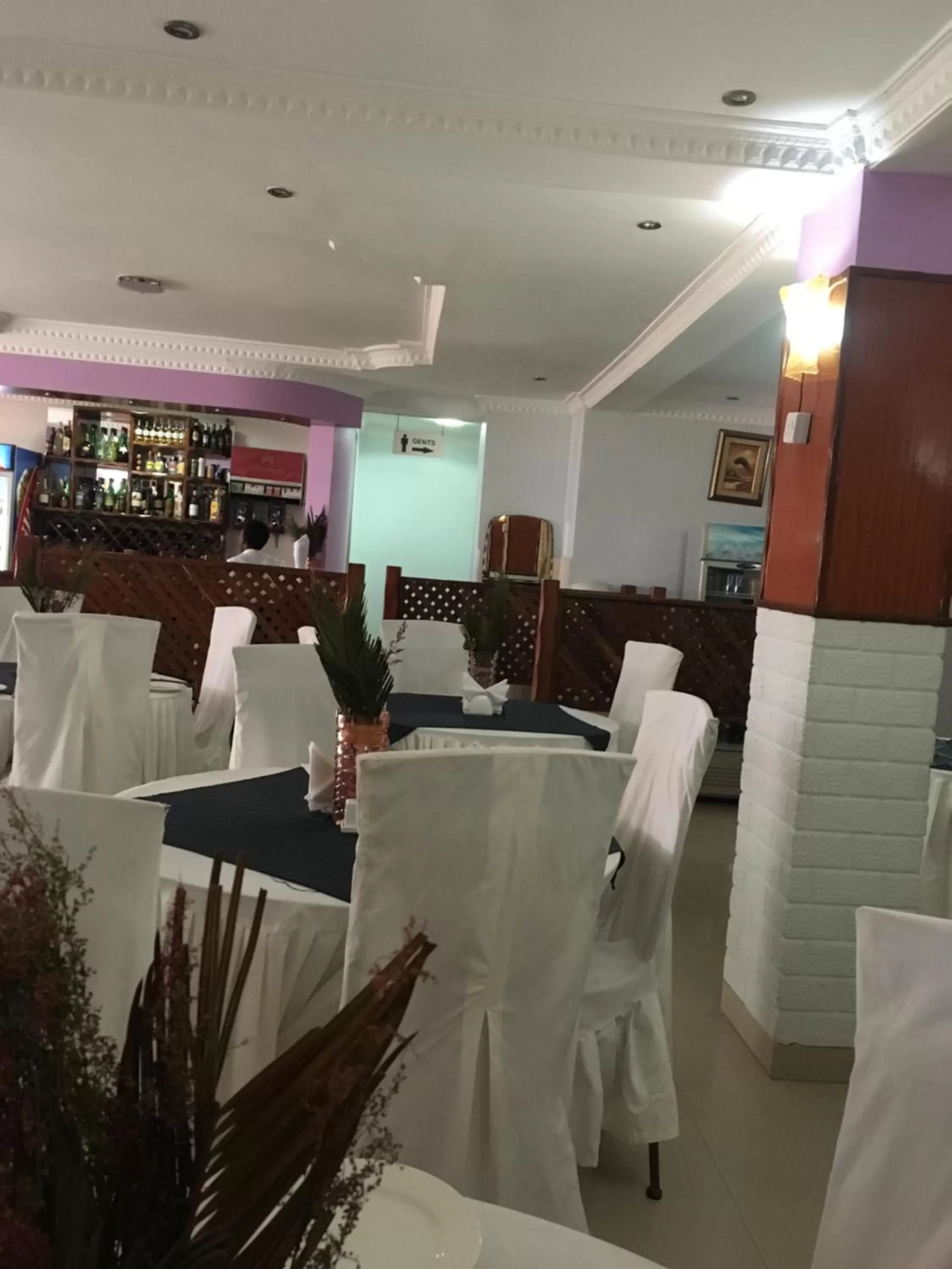 Restaurant/places to eat in Natron Palace Hotel