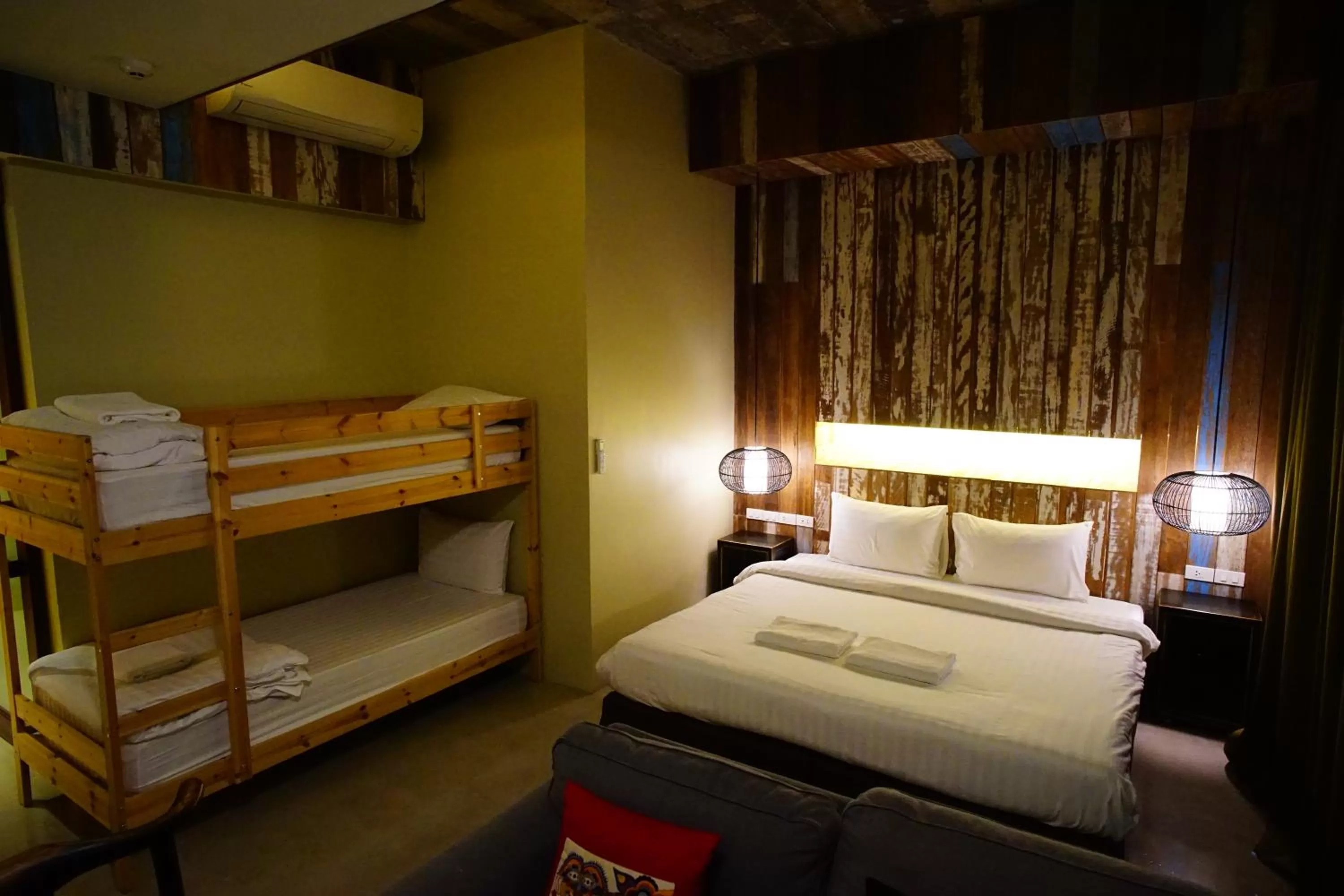 Bedroom, Bed in Villa Bangkok