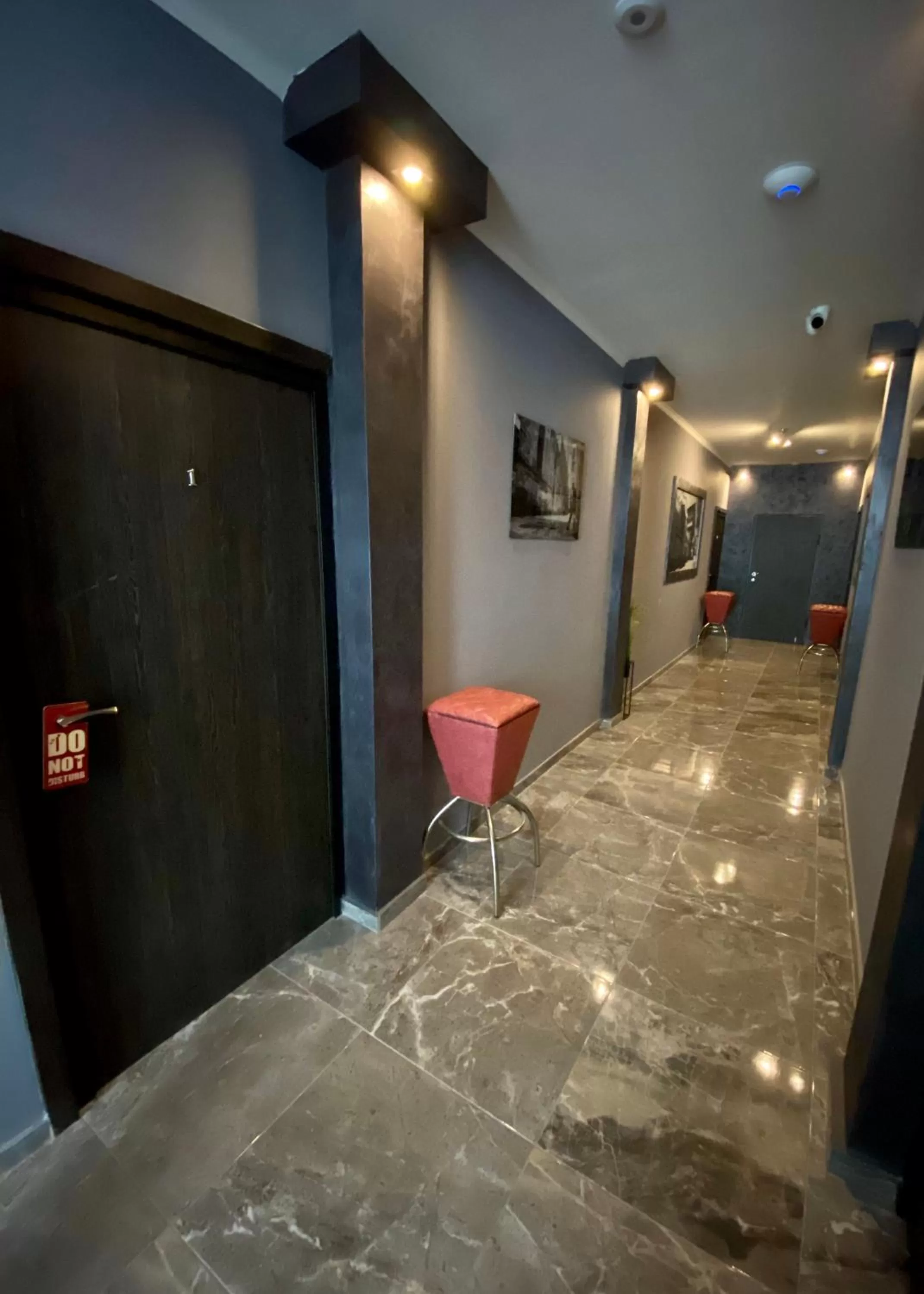 Luxury Apartments Ivon