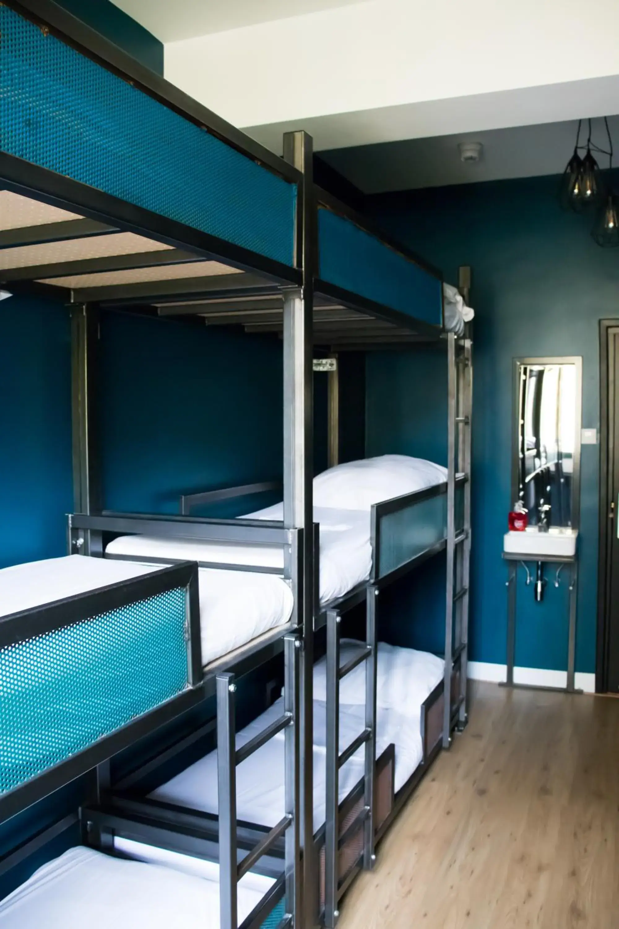 Bunk Bed in Amsterdam Hostel Sarphati