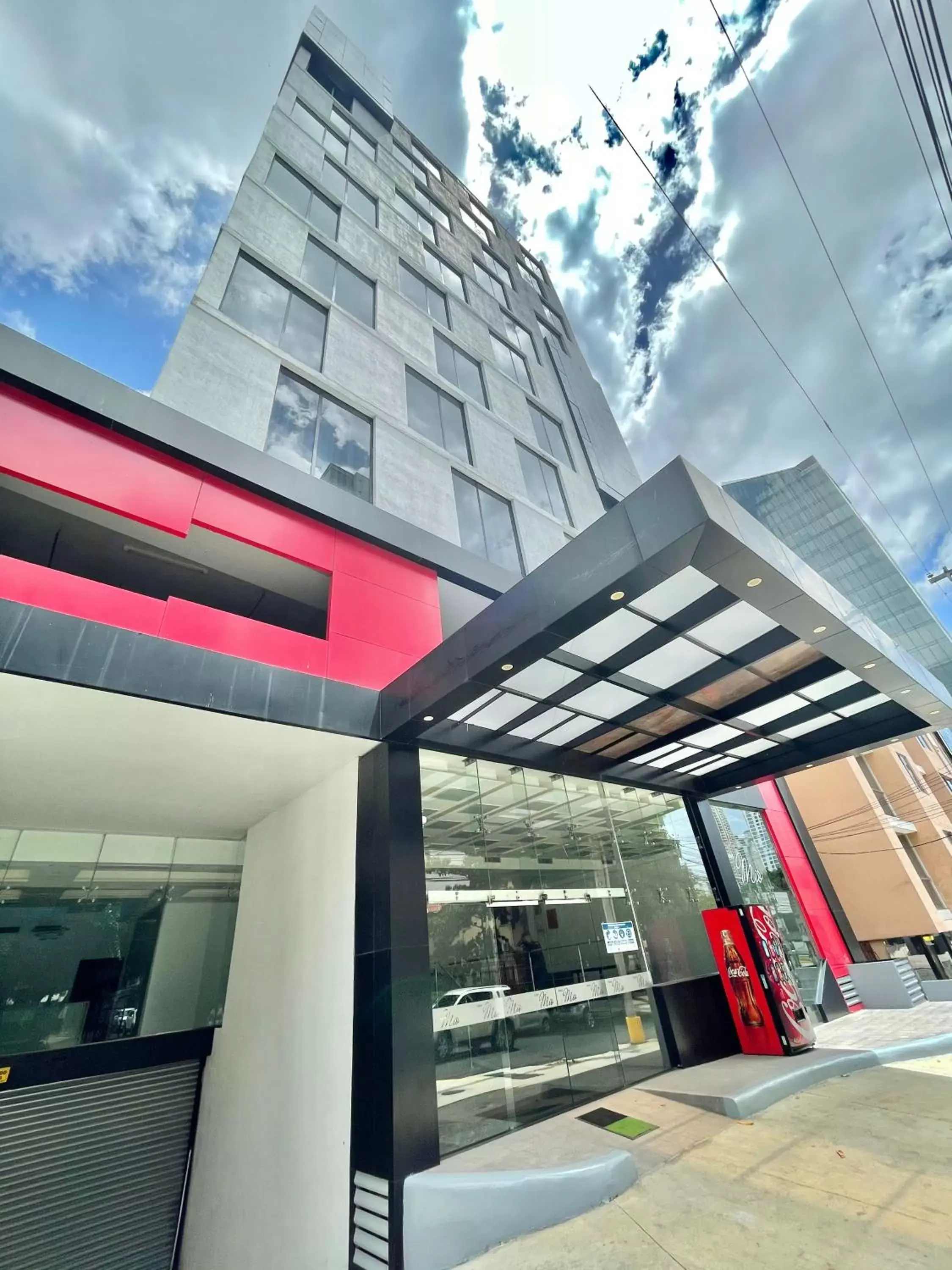 Facade/entrance in Hotel Mio Panamá Facade/entrance in Hotel Mio Panamá