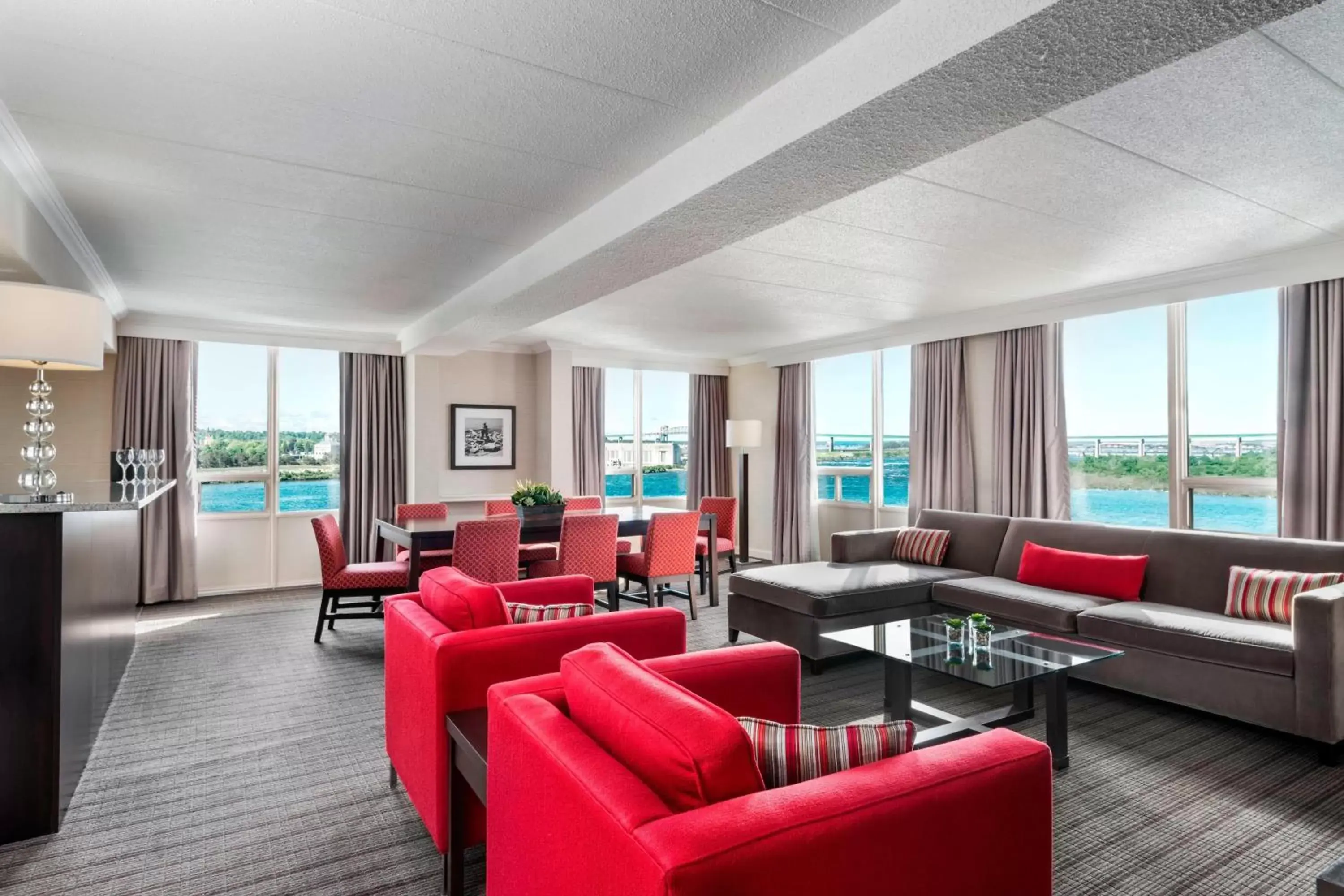 Bedroom, Seating Area in Delta Hotels by Marriott Sault Ste. Marie Waterfront