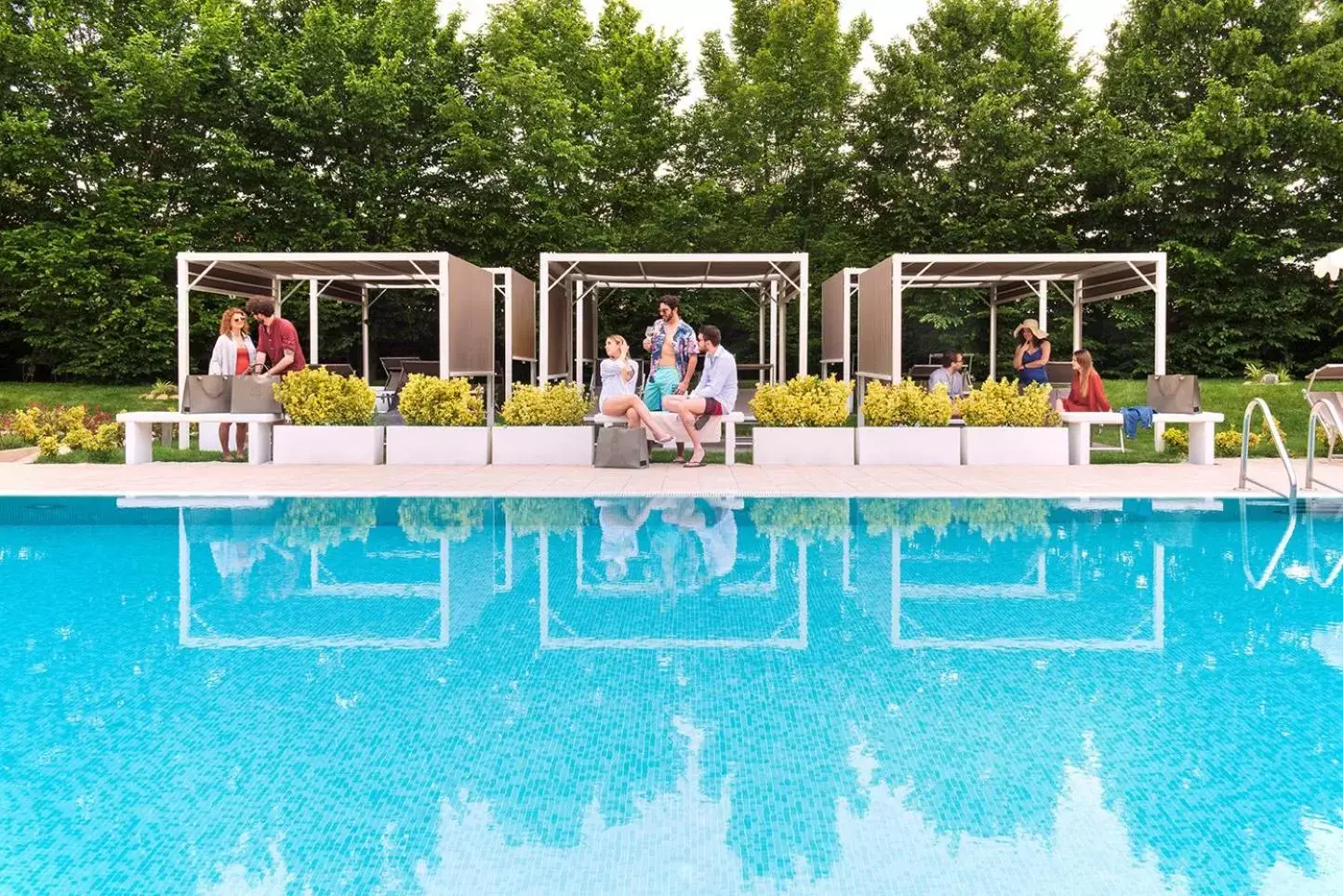 Swimming pool in GHV Hotel Swimming pool in GHV Hotel