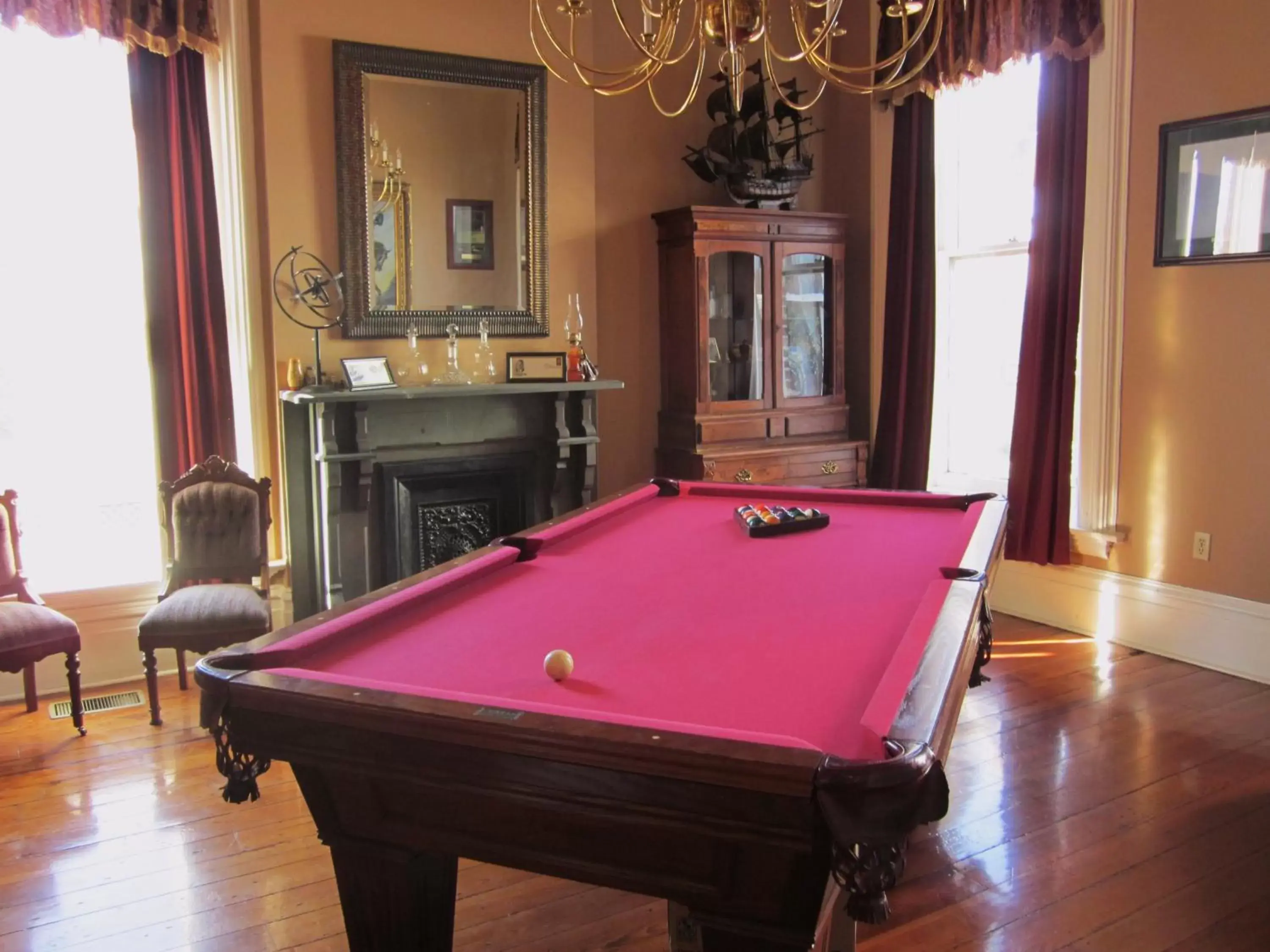 Billiard, Billiards in Baer House Inn