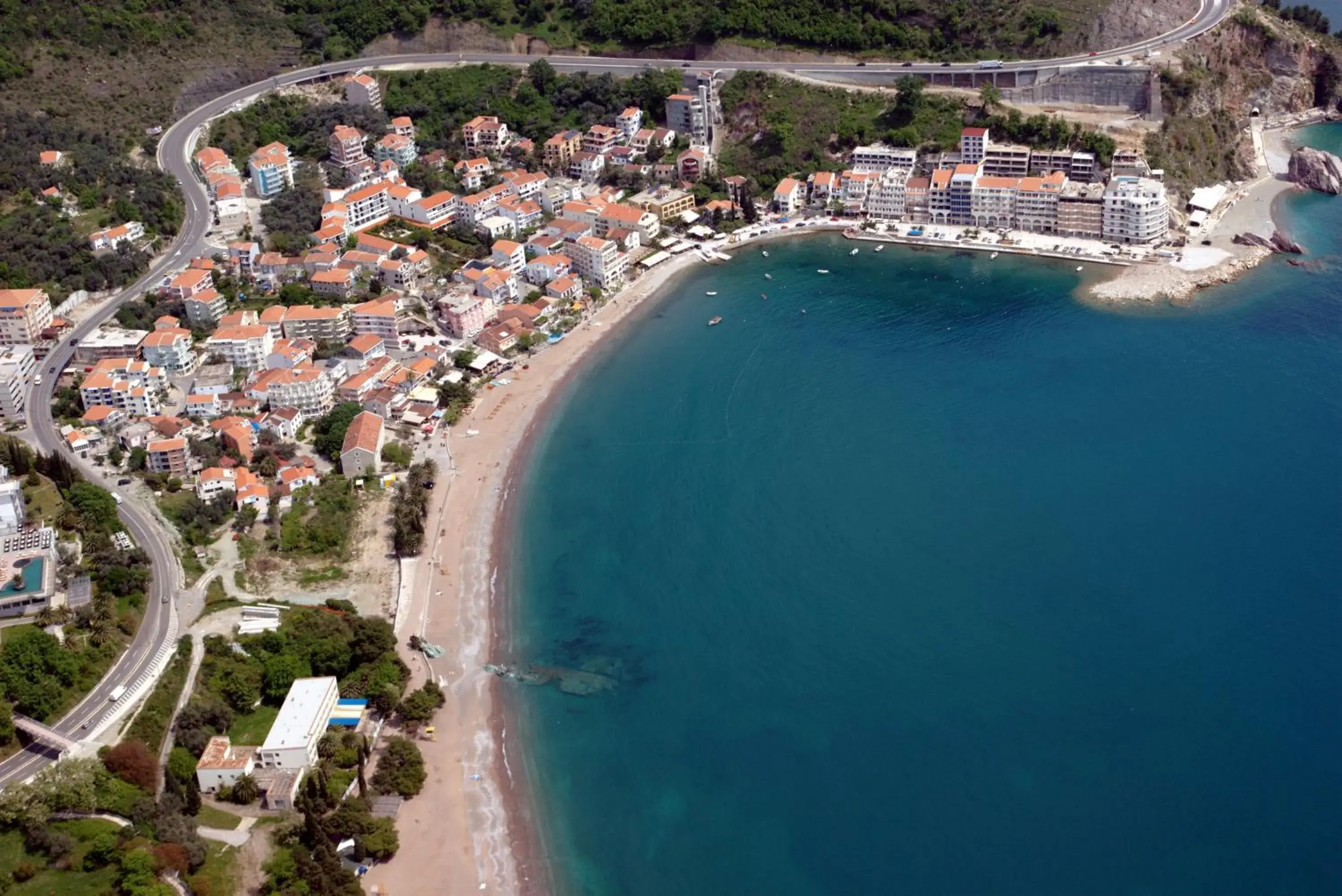 Bird's eye view, Bird's-eye View in Hotel Obala