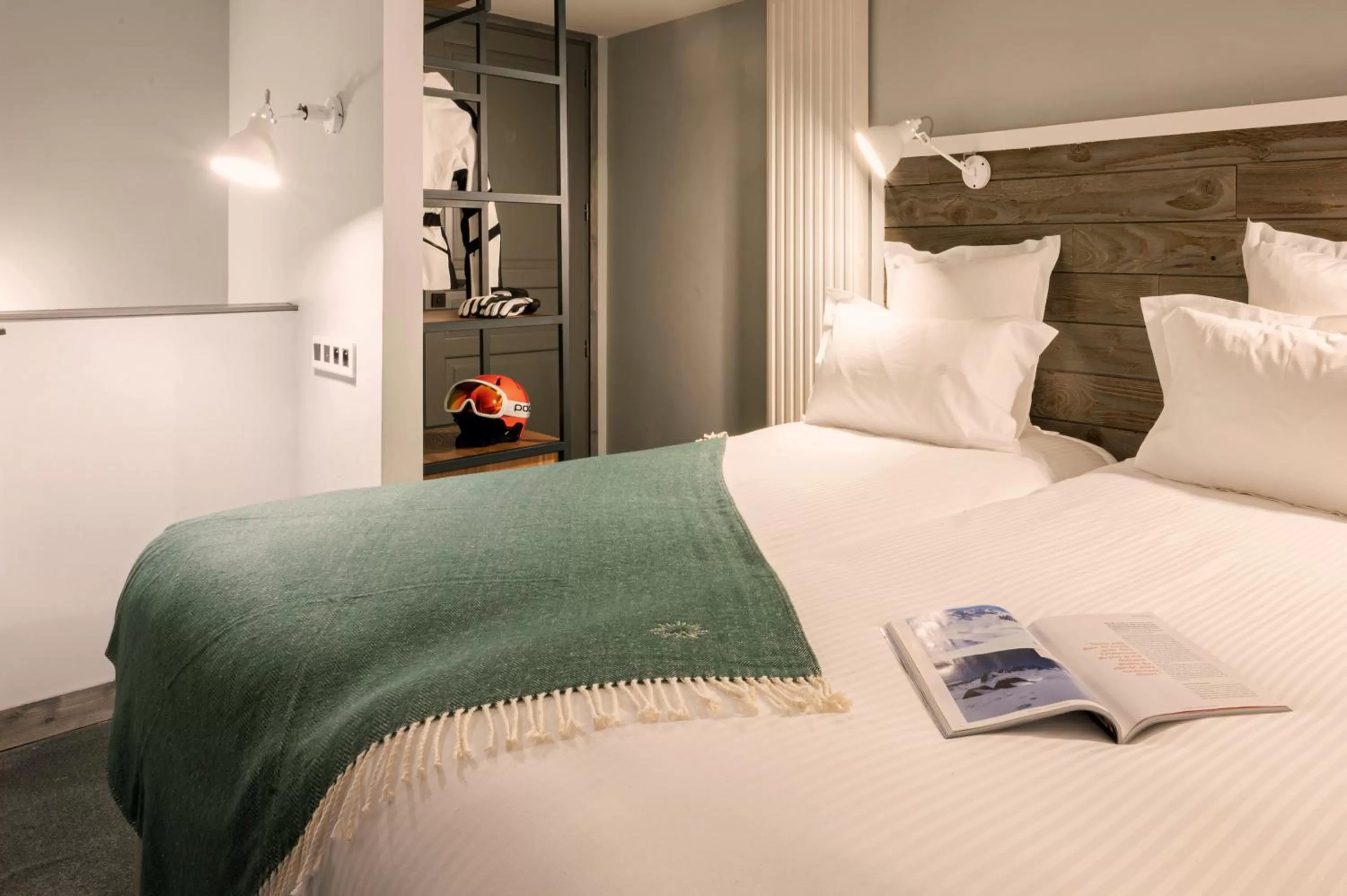 Bedroom, Bed in Hôtel Le Levanna by Les Etincelles