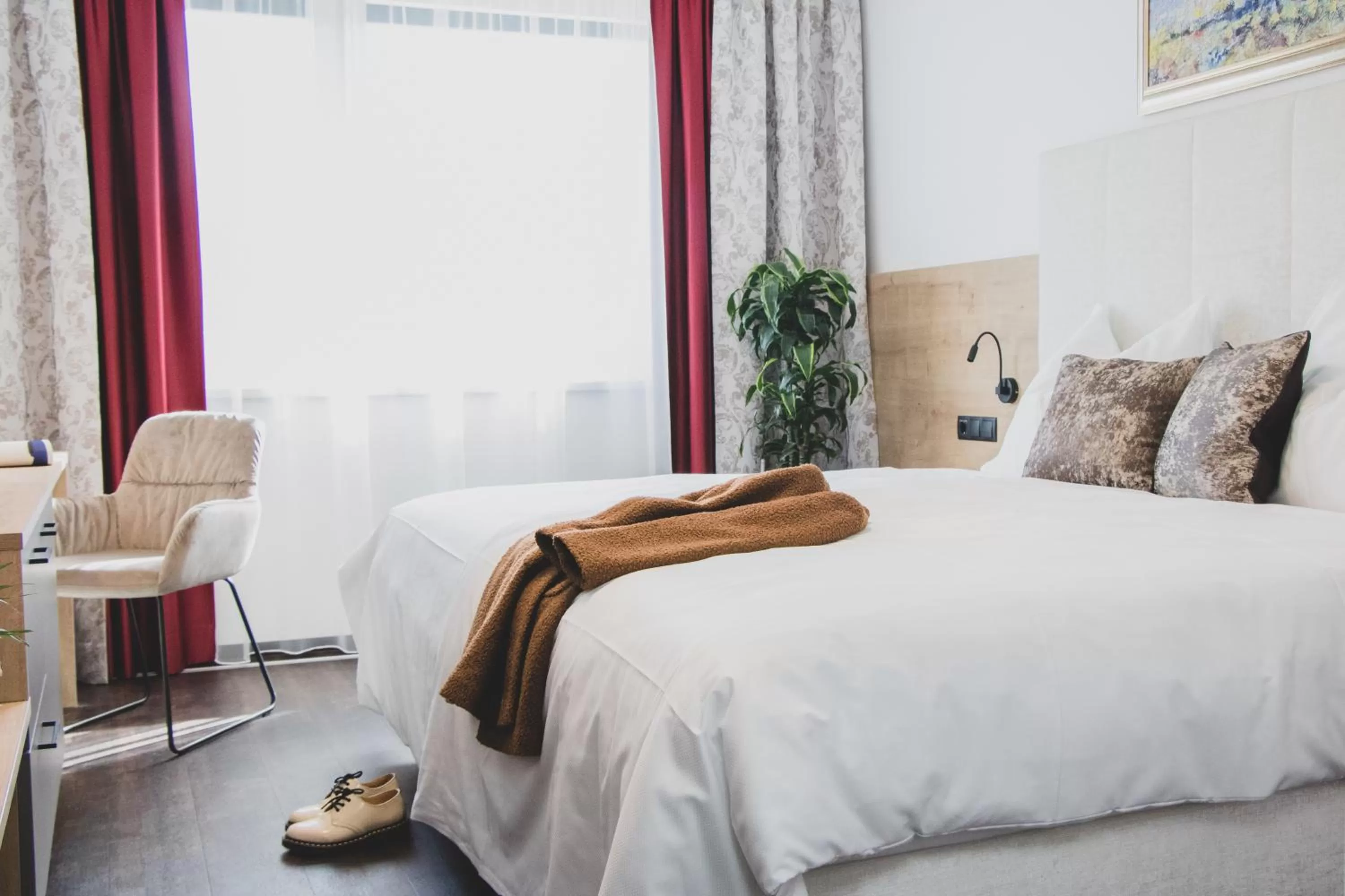 Photo of the whole room, Bed in Boutique Hotel Edelmanns