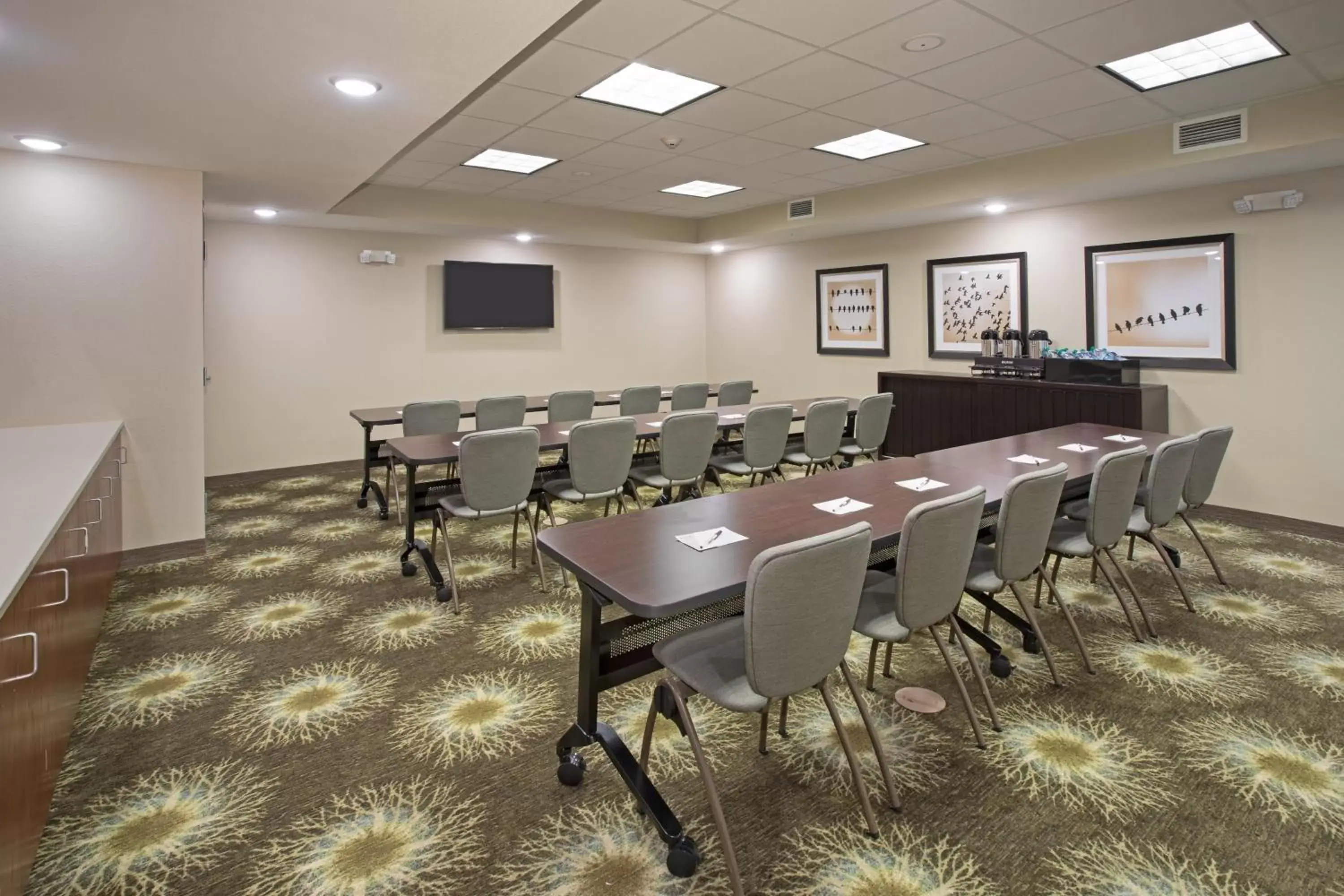 Meeting/conference room in Staybridge Suites Denver South - Highlands Ranch, an IHG Hotel