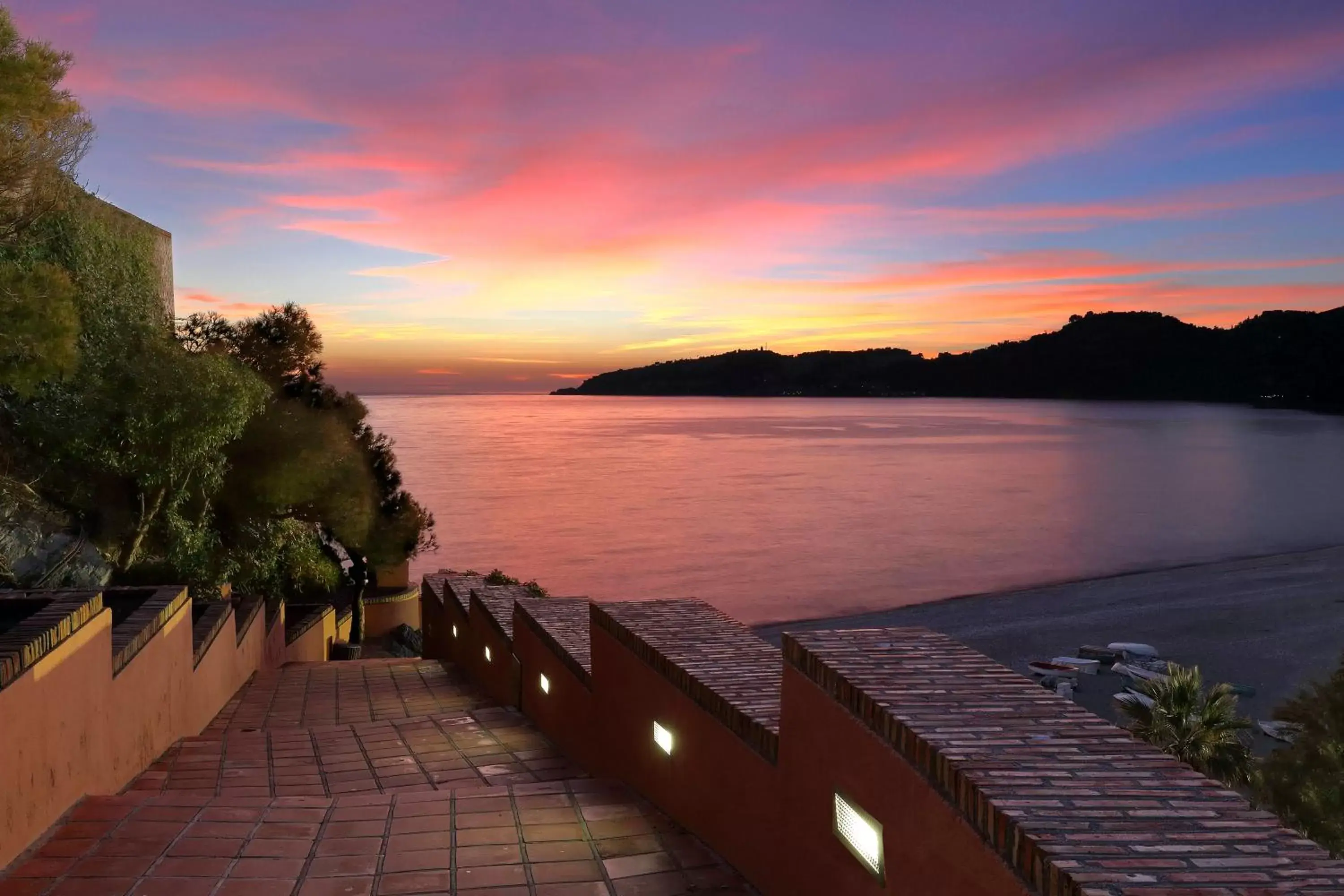 Nearby landmark, Sunrise/Sunset in Hotel Helios Costa Tropical