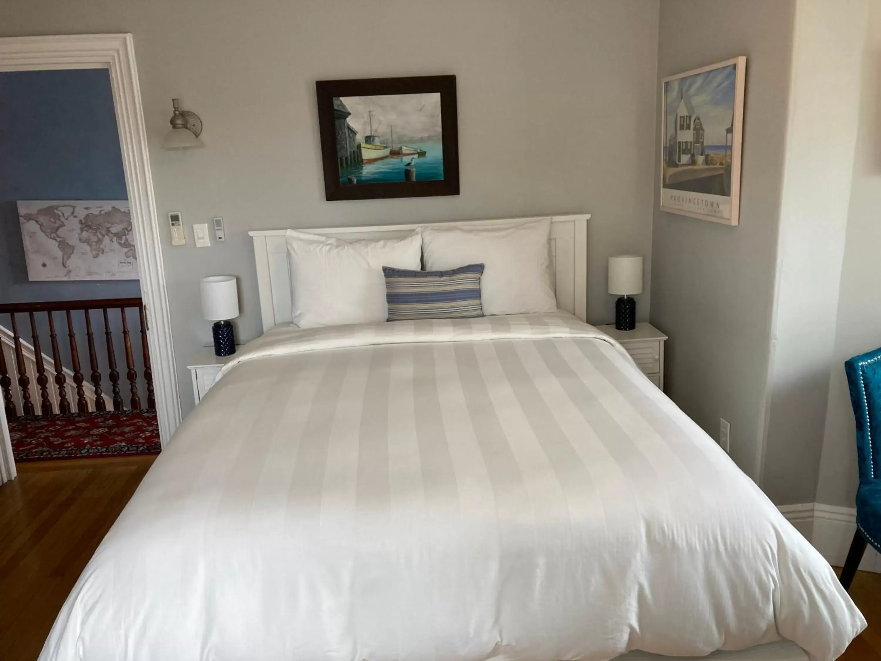Bed in Prince Albert Guest House, Provincetown