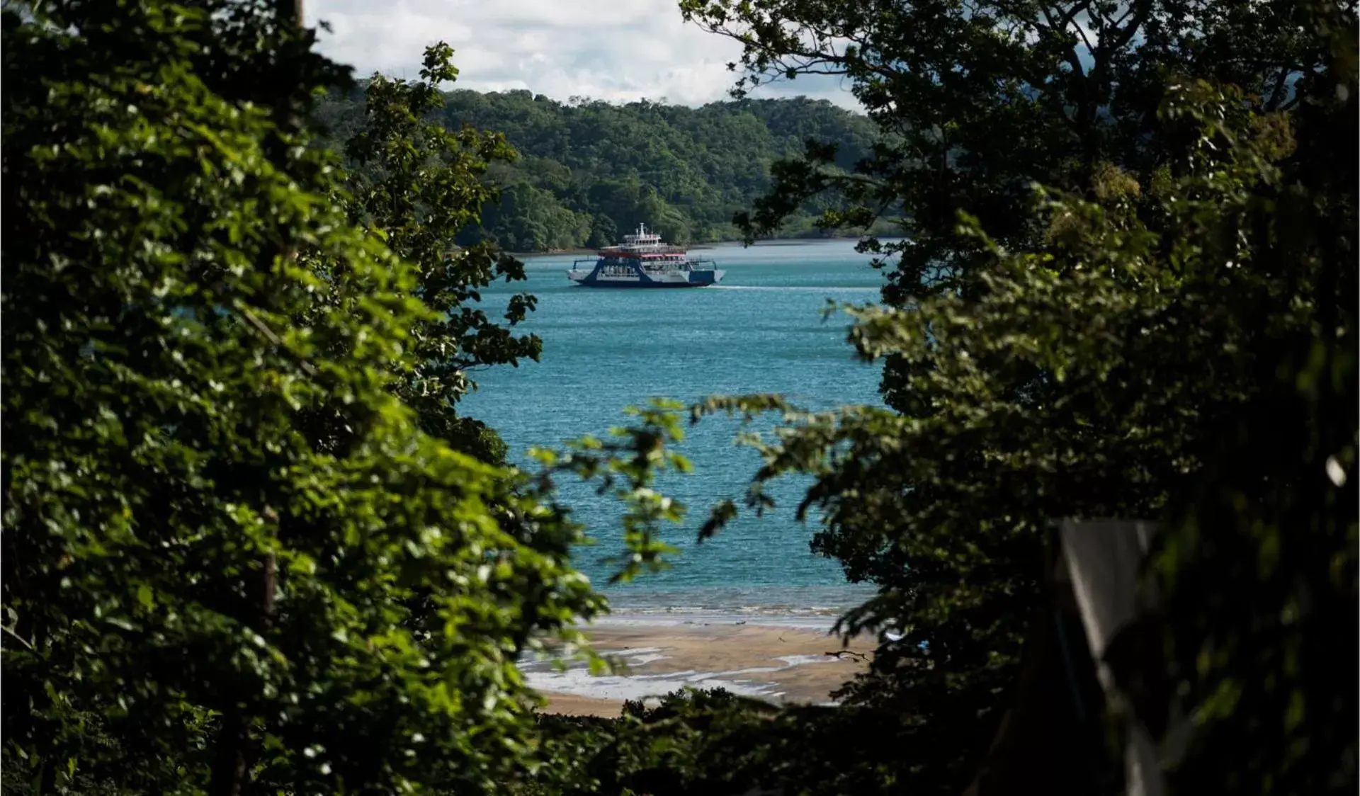 Natural landscape in Isla Chiquita Glamping Hotel