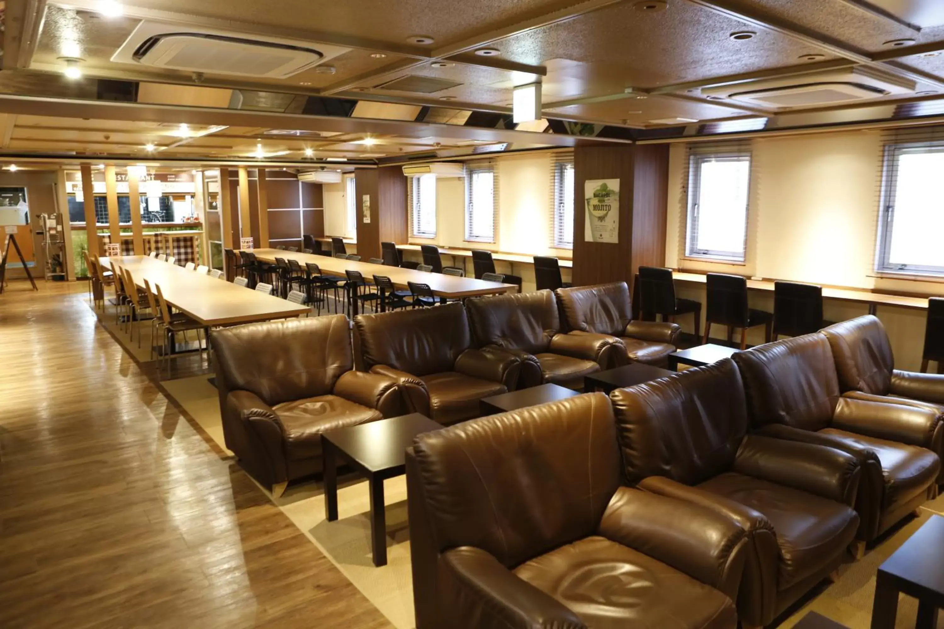 Lounge or bar in Shinjuku Kuyakusho-mae Capsule Hotel