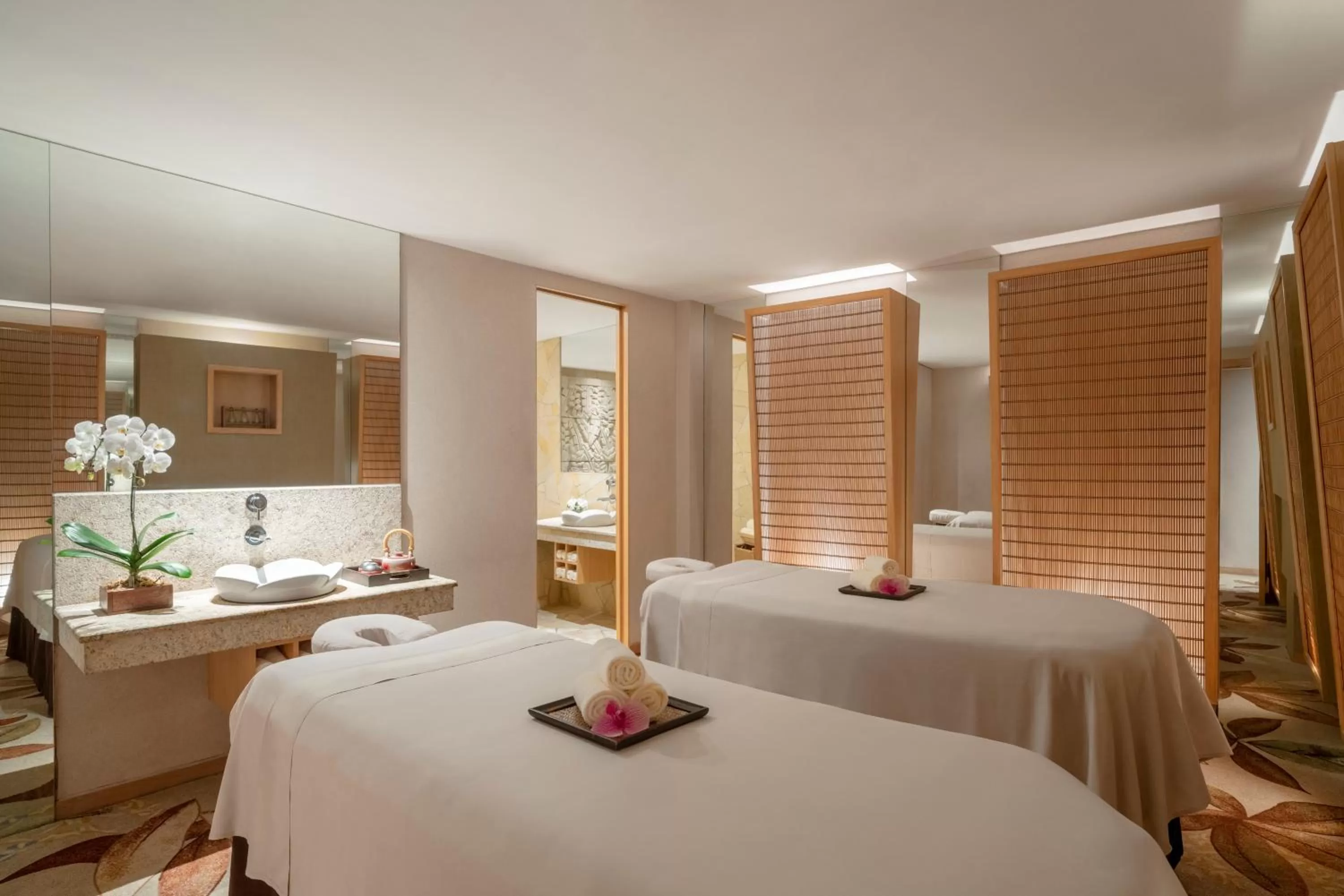 Massage, Bed in Shangri-La Rasa Sentosa, Singapore
