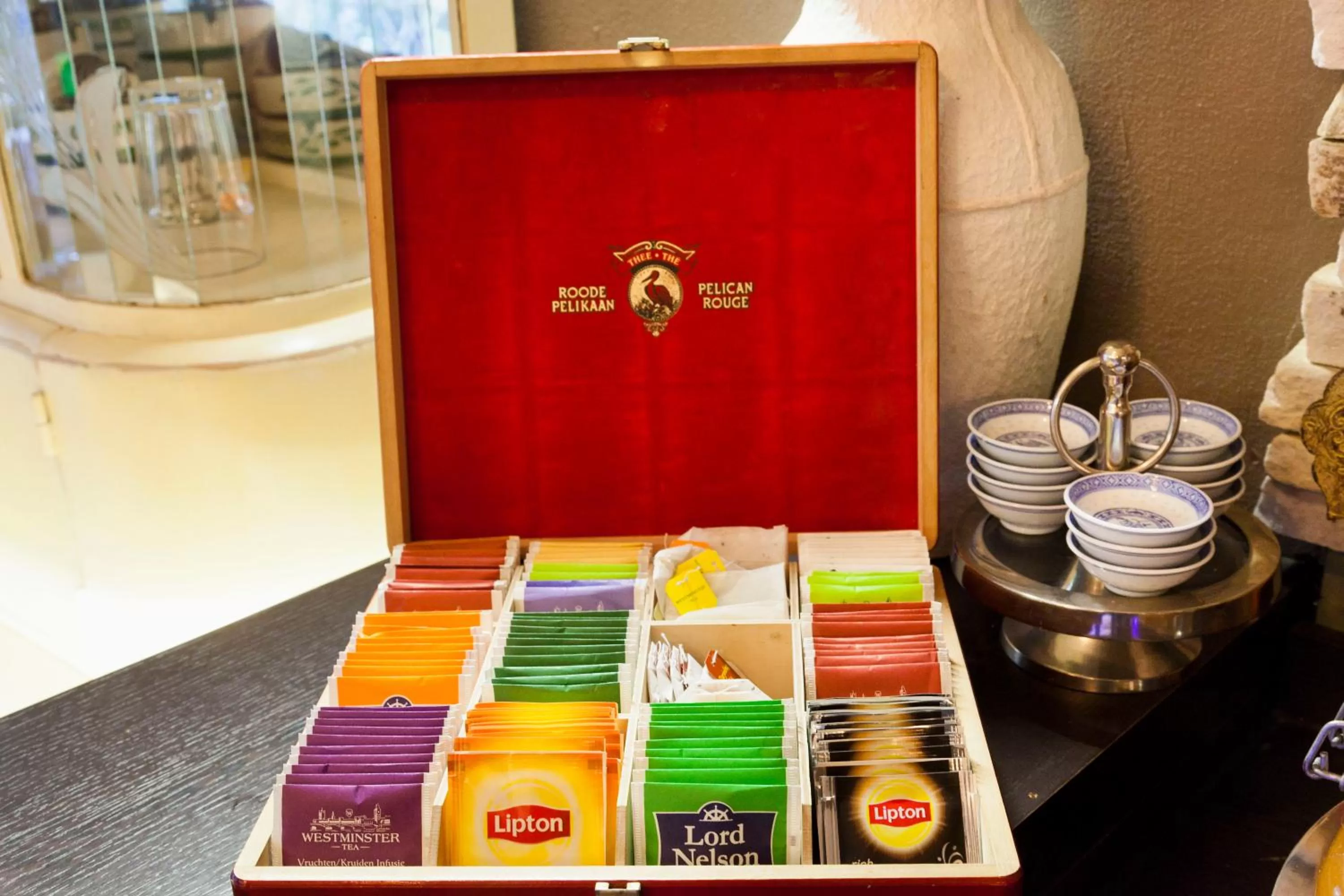 Other in Hotel Diamonds and Pearls