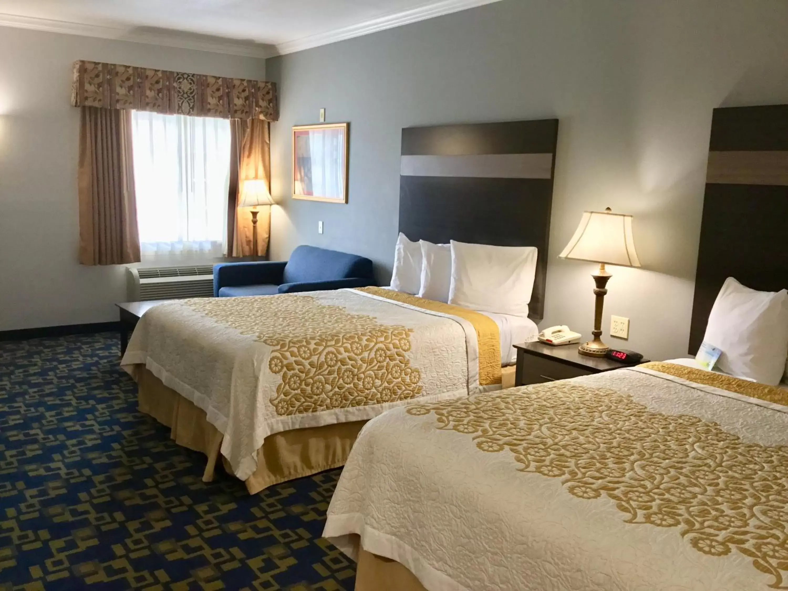 Bed in Days Inn by Wyndham Robstown