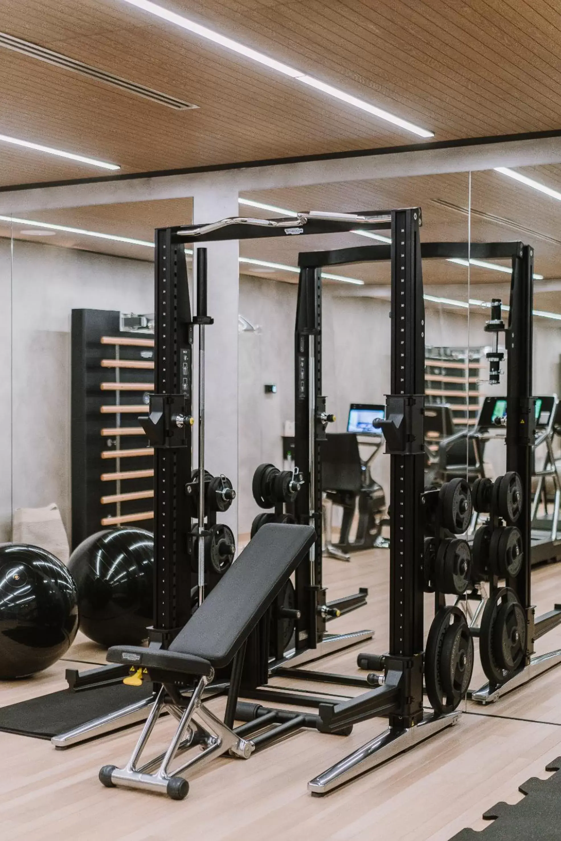 Fitness centre/facilities in PURO Warszawa Centrum Fitness centre/facilities in PURO Warszawa Centrum