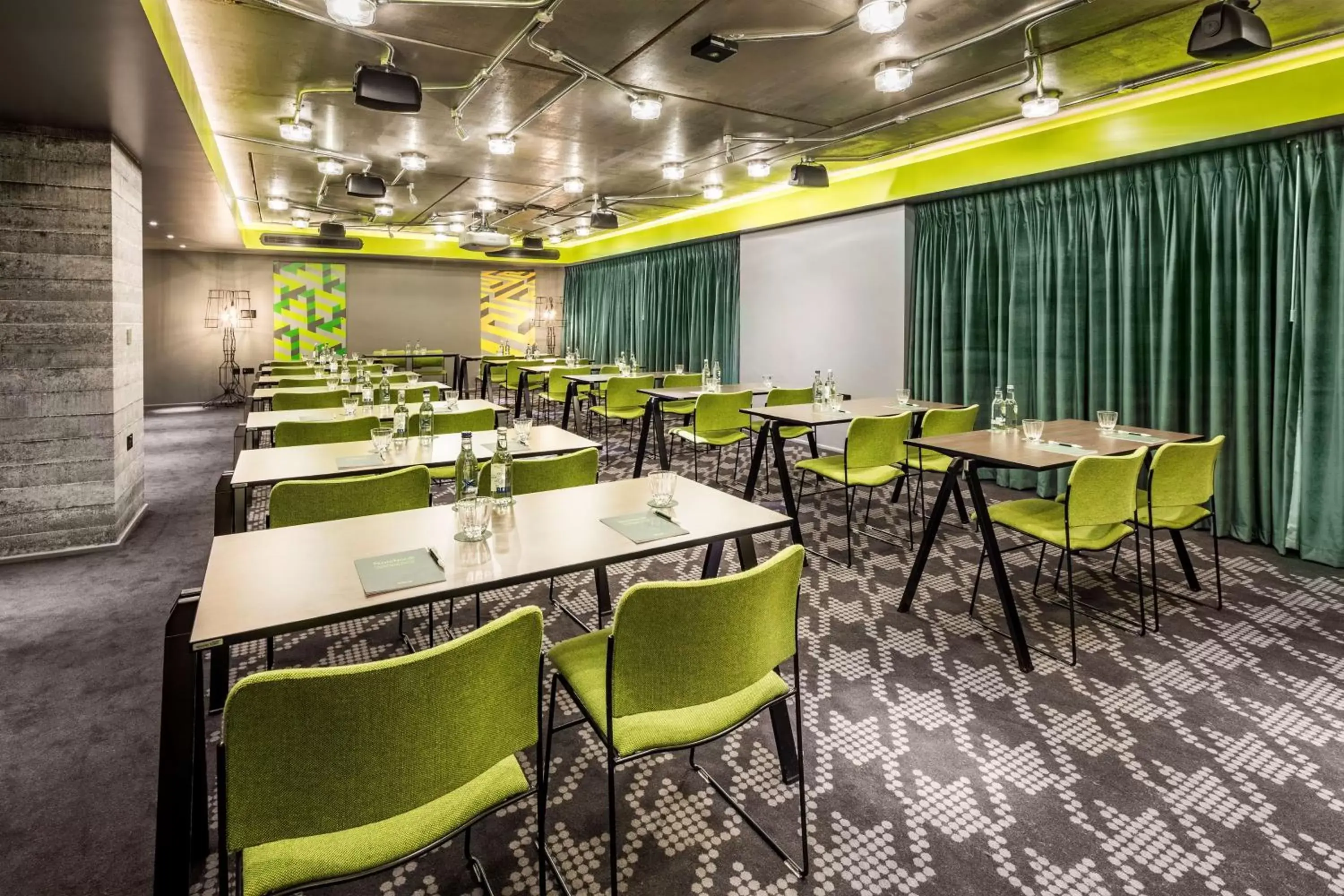 Meeting/conference room, Restaurant/Places to Eat in nhow London