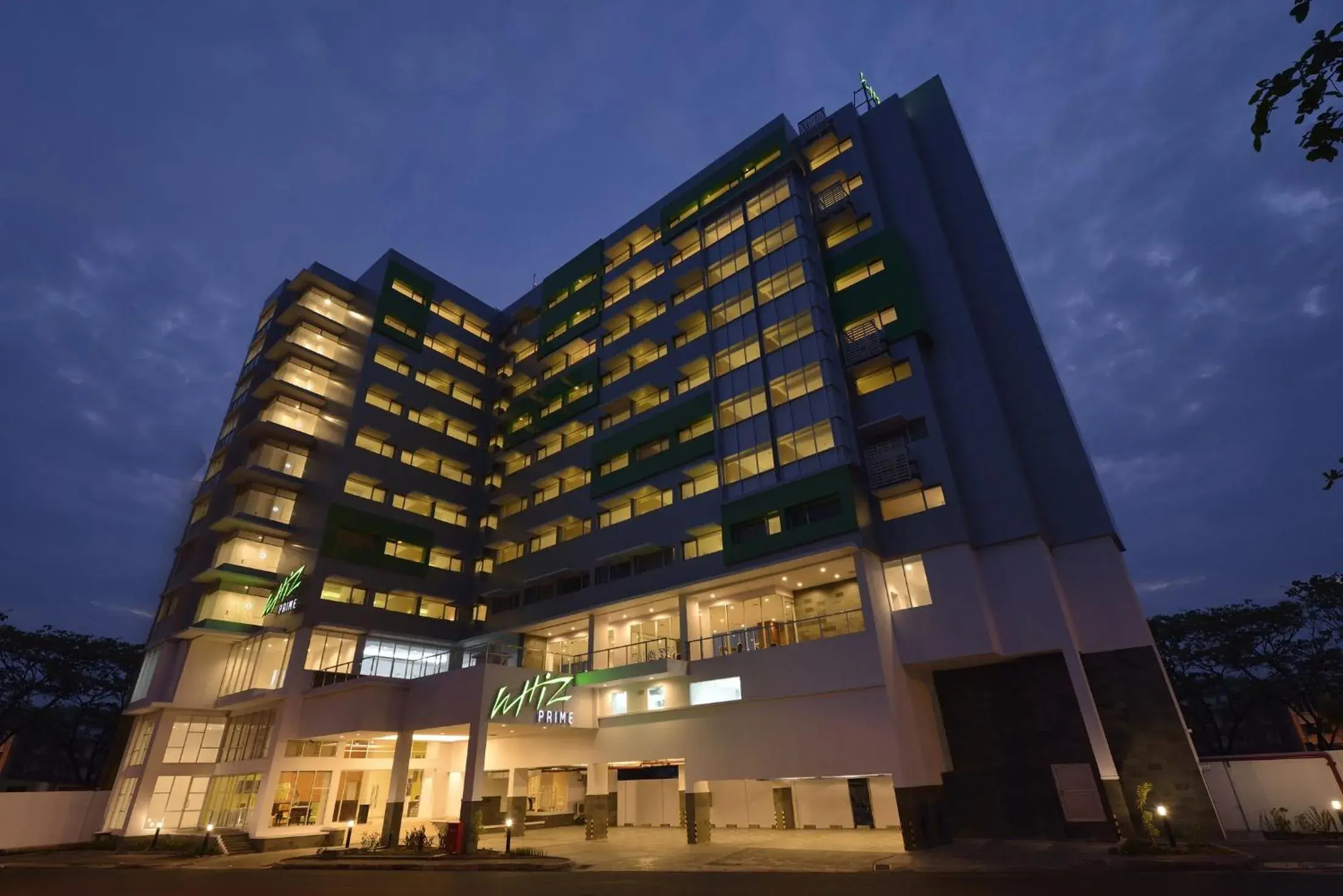 Property building in Whiz Prime Hotel Megamas Manado Property building in Whiz Prime Hotel Megamas Manado