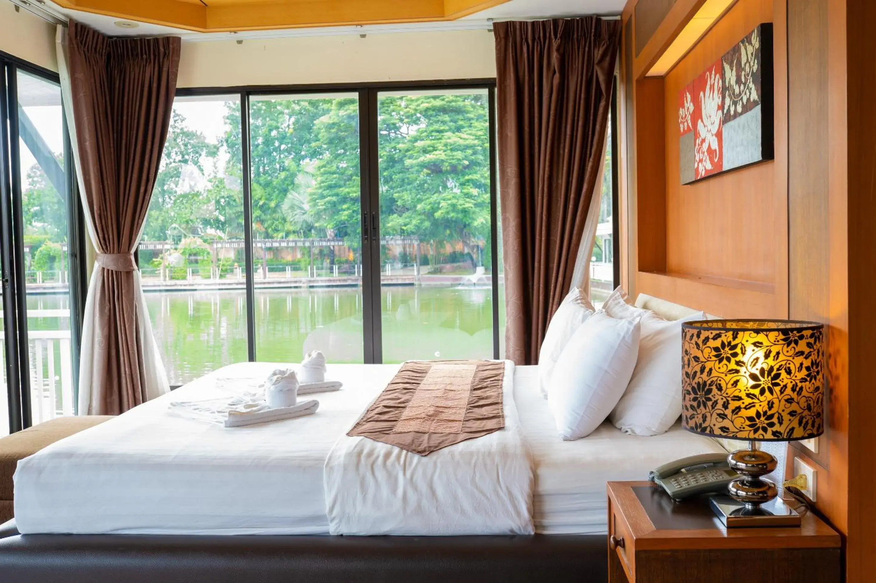 Bed in Chawalun Resort Bed in Chawalun Resort