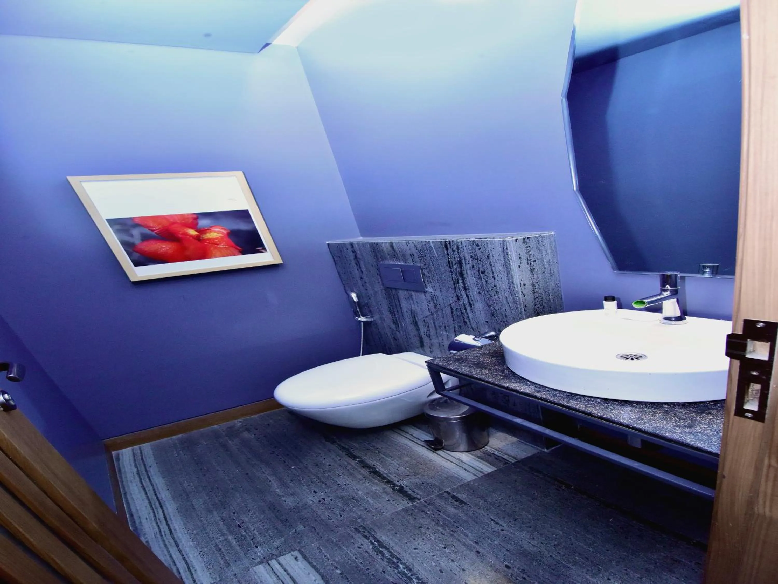 Toilet in Oxford Golf Resort