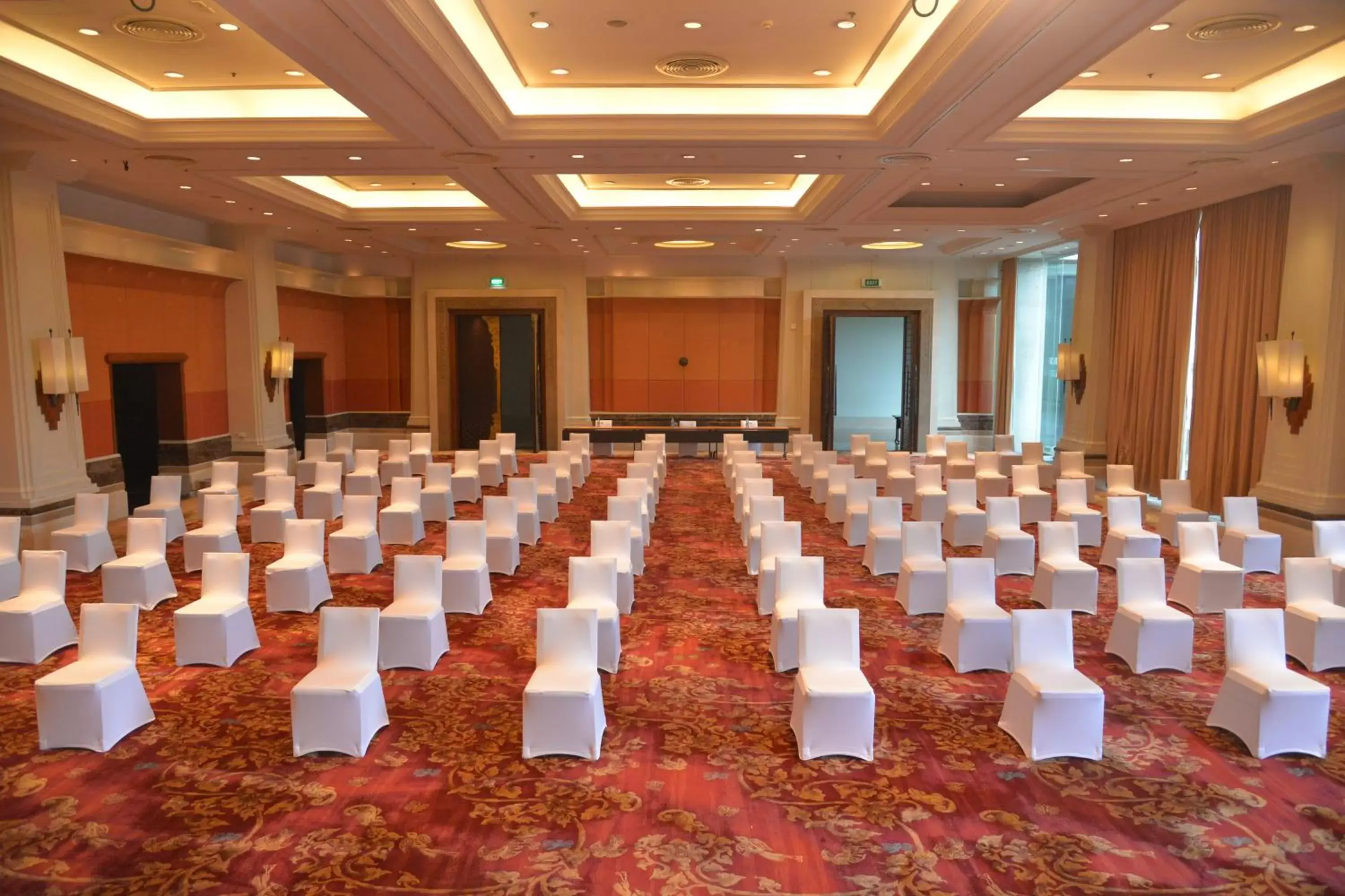 Meeting/conference room in Rama Gardens Hotel Bangkok - SHA Plus Certified
